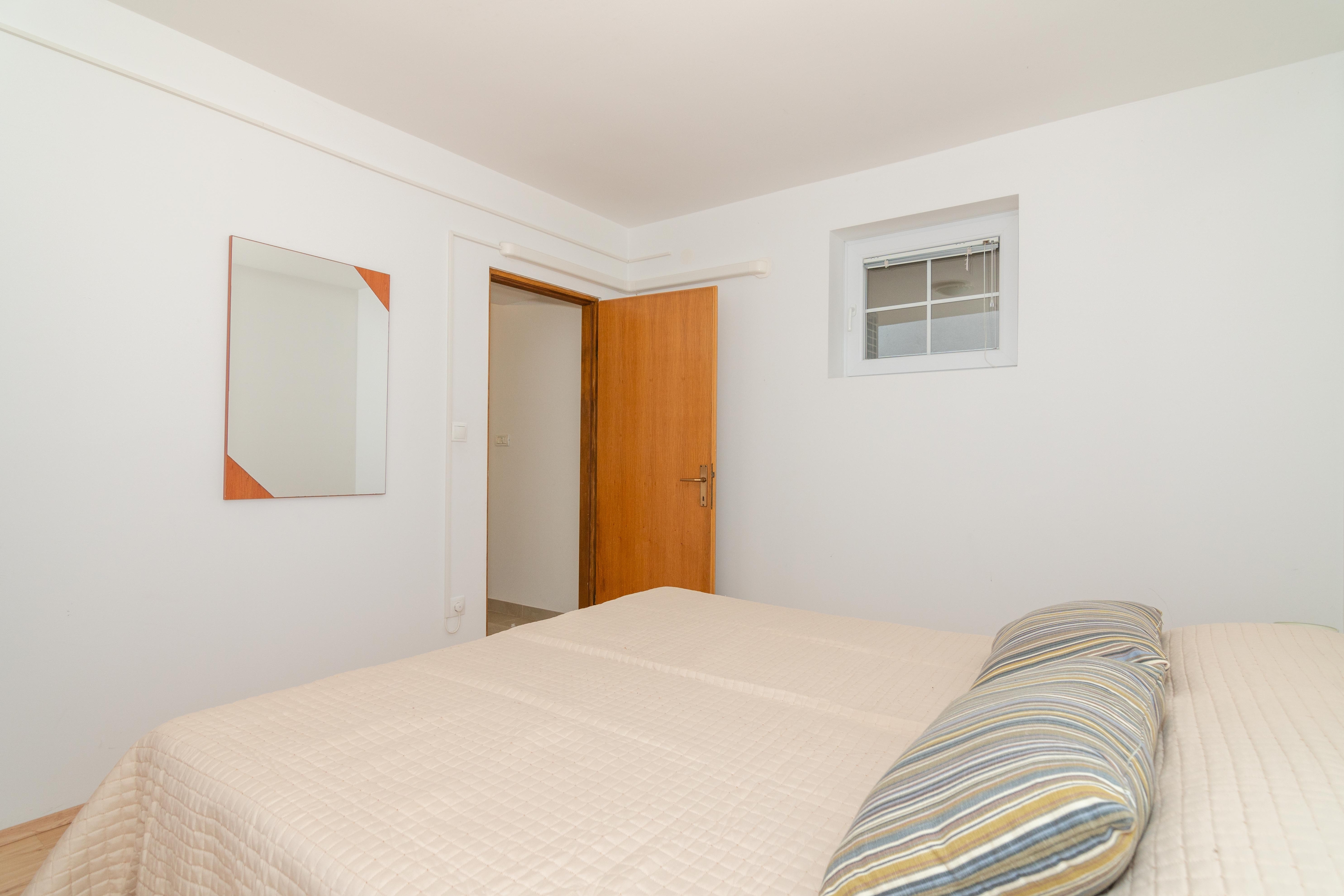 Two bedroom apartment with terrace Mandre, Pag  A-a