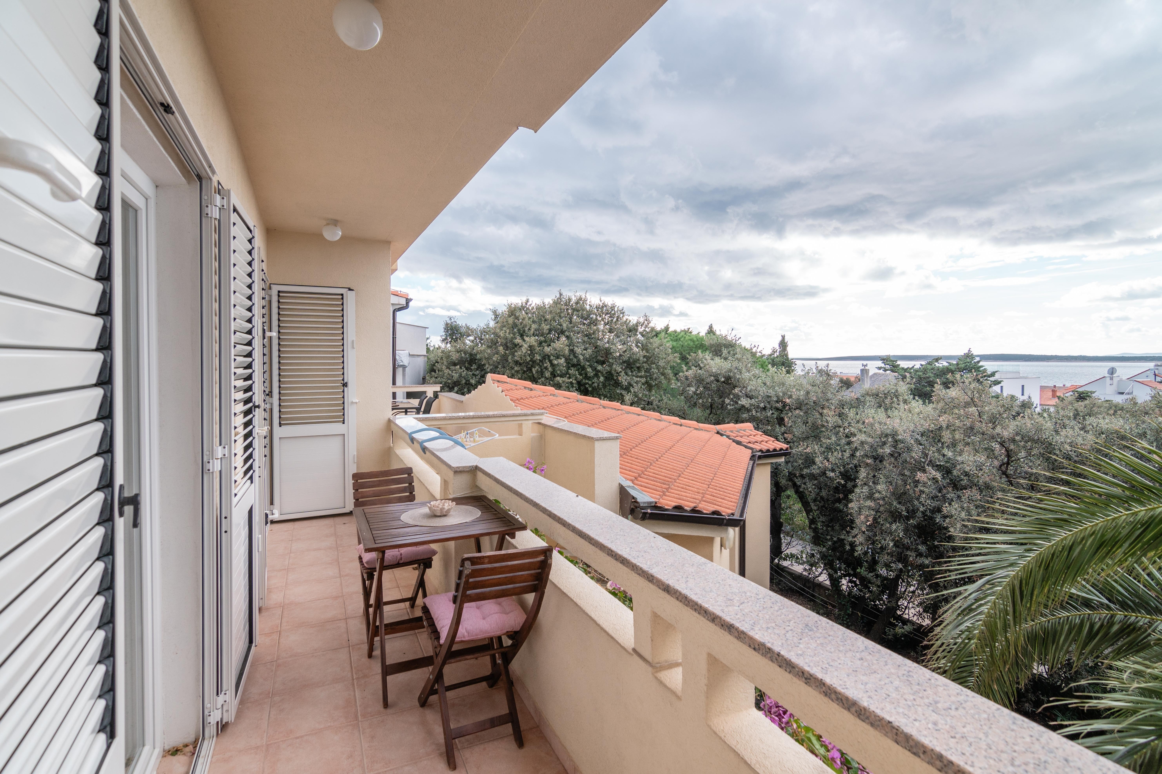 One bedroom apartment with balcony and sea view Mandre, Pag (A-18748-b) One bedroom apartment with balcony and sea view Mandre, Pag (A-18748-b)