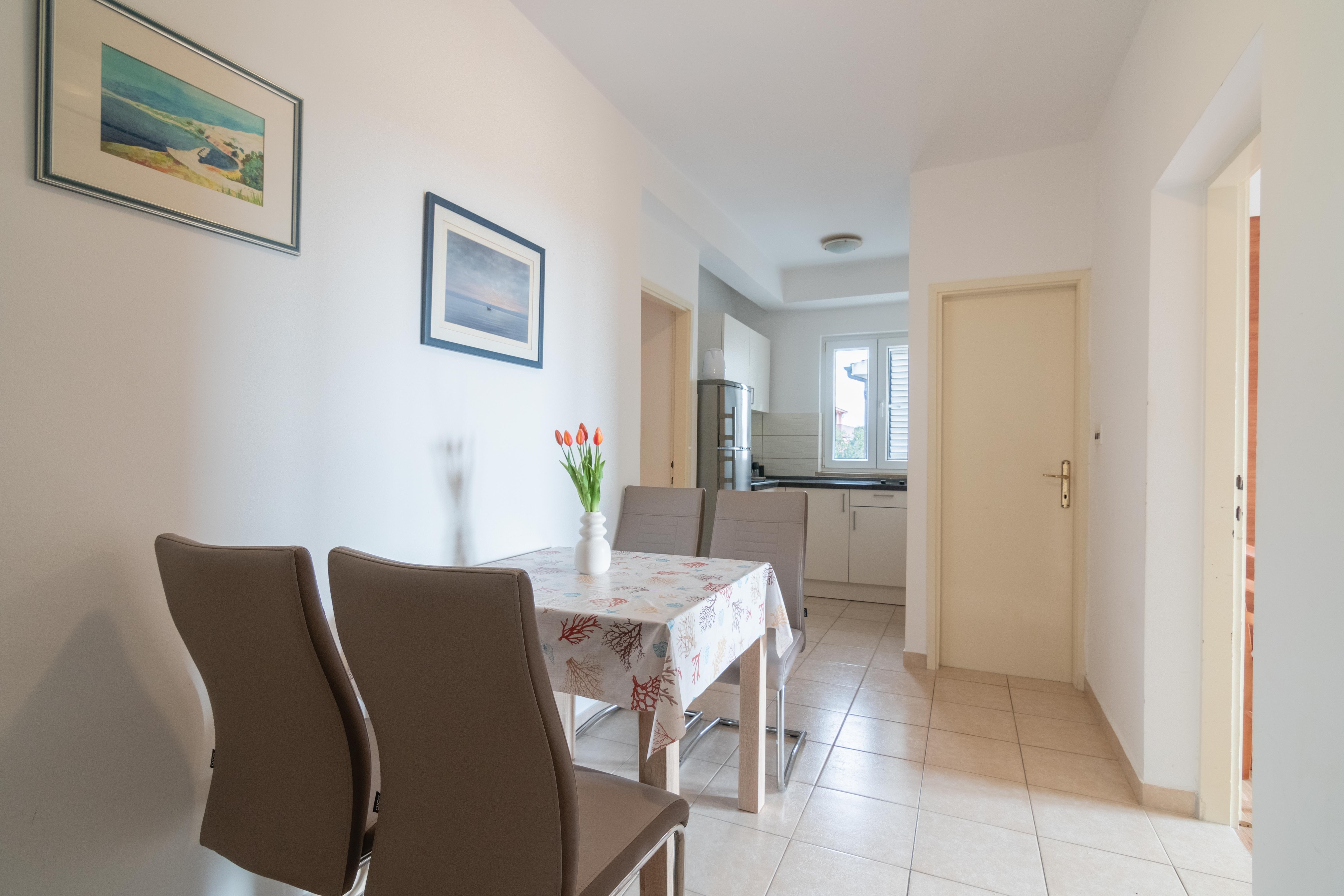 Two bedroom apartment with terrace and sea view Mandre, Pag (A-18748-d)