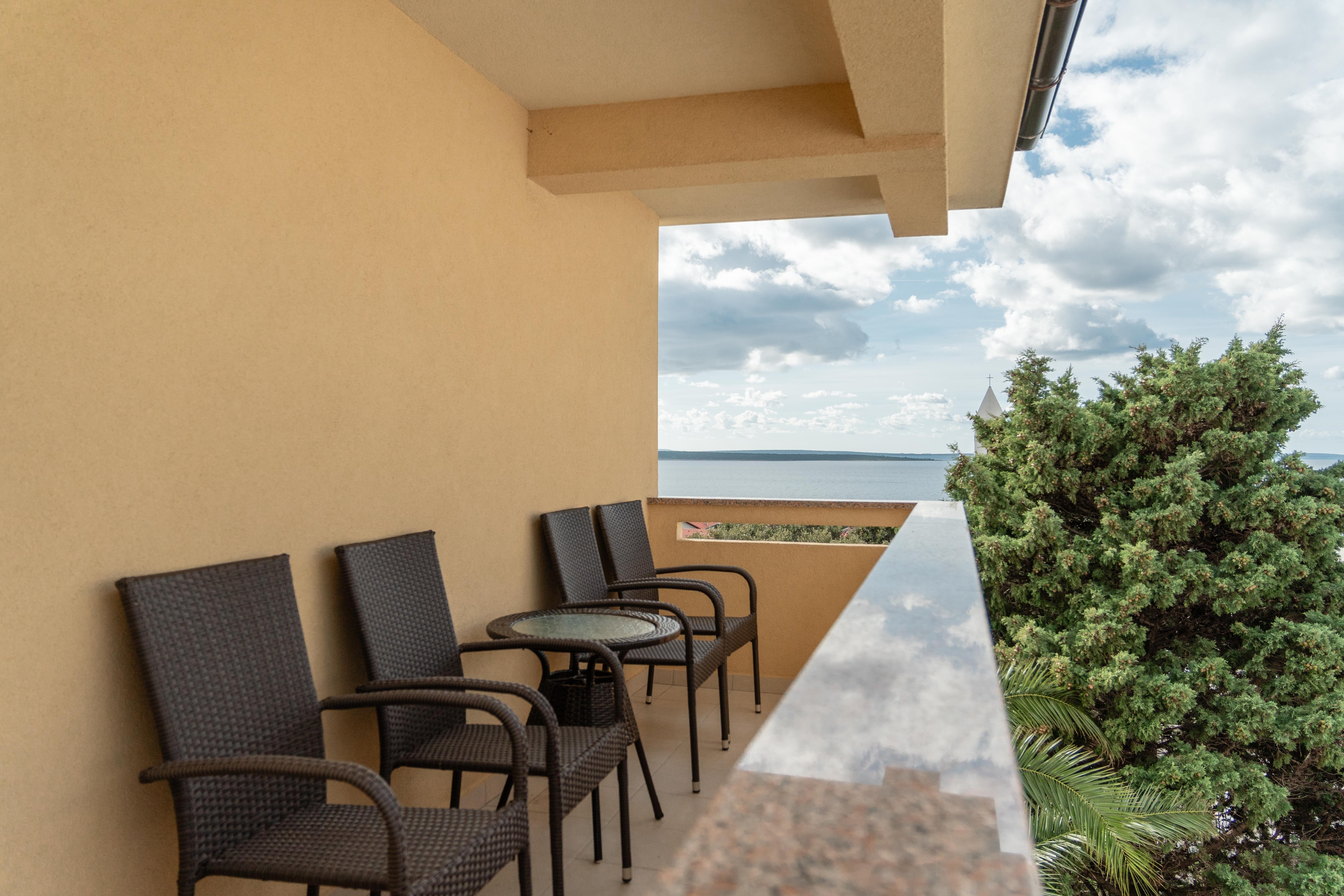 One bedroom apartment with balcony and sea view Mandre, Pag  A-e