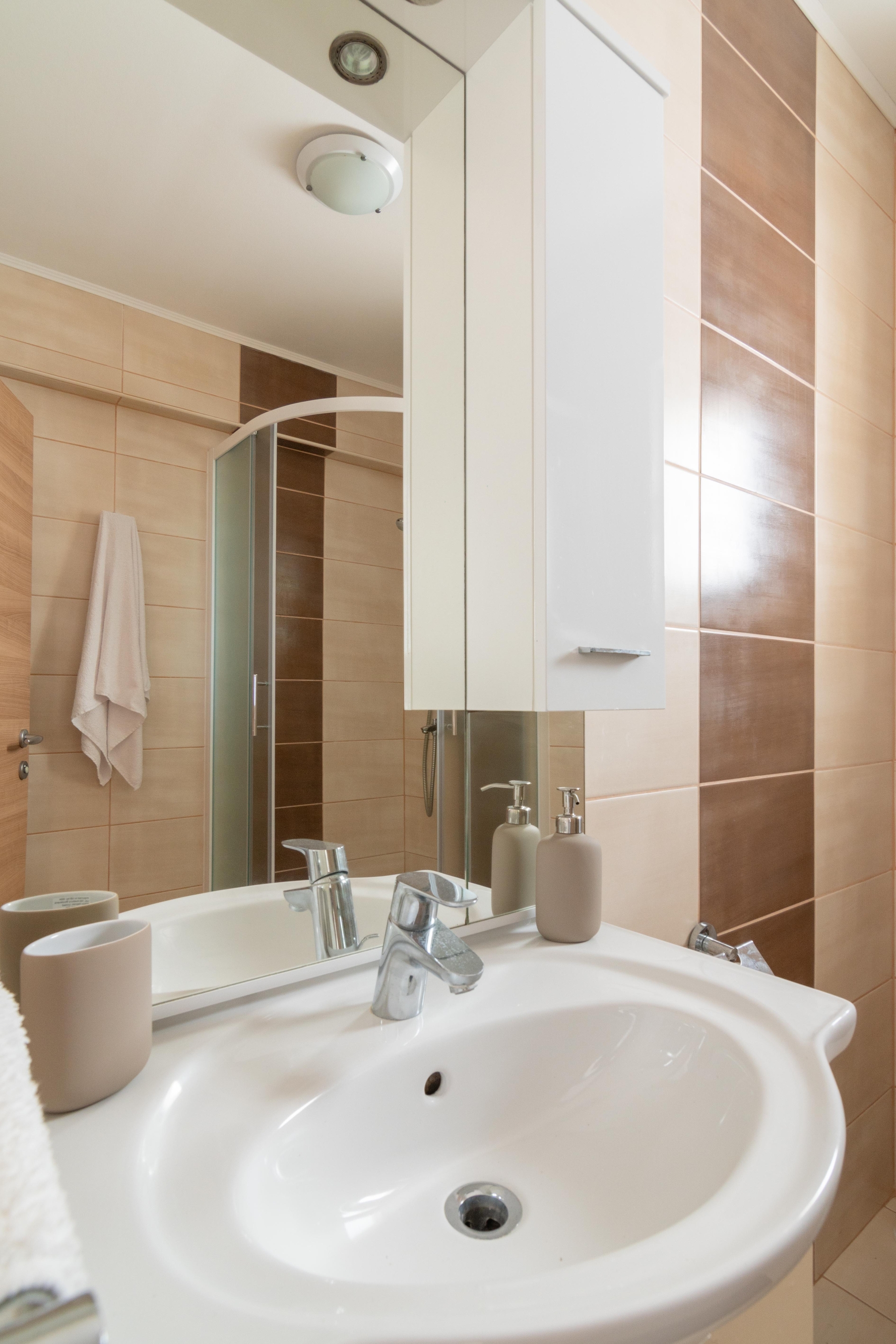 One bedroom apartment with terrace and sea view Mandre, Pag  A-g