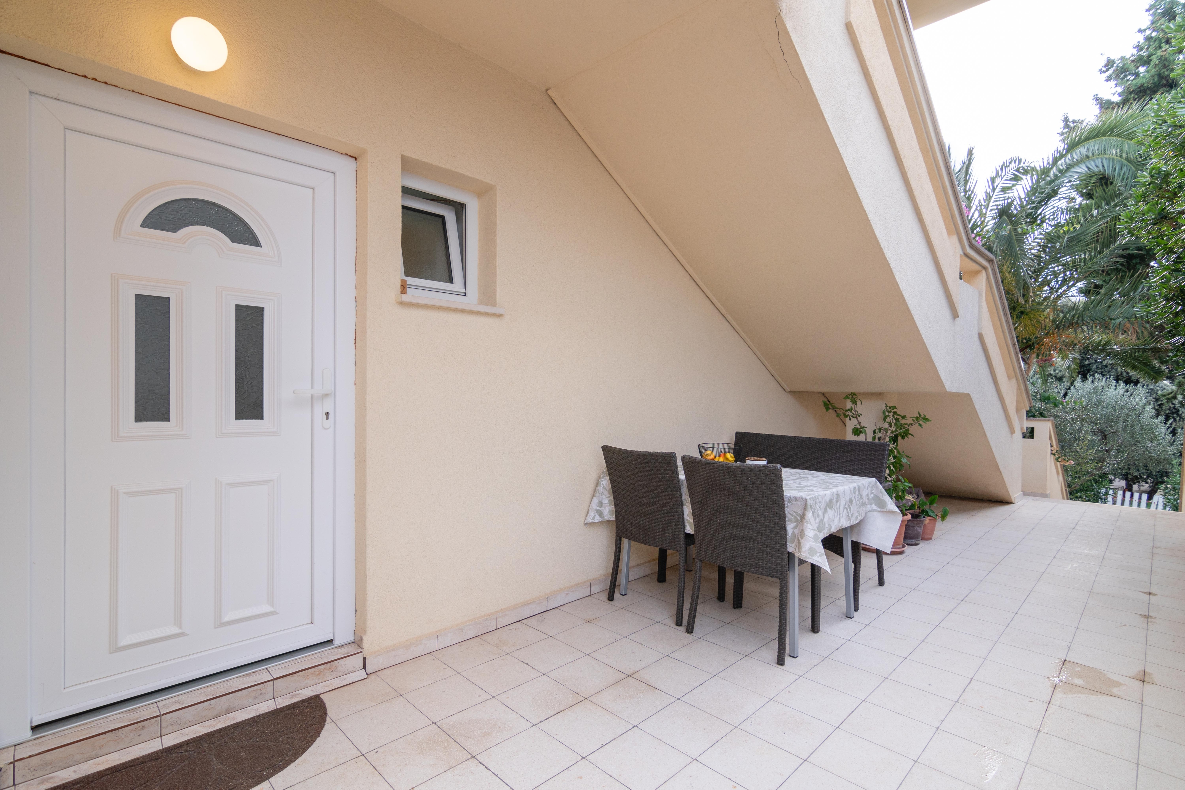 Studio flat with terrace Mandre, Pag  AS-a