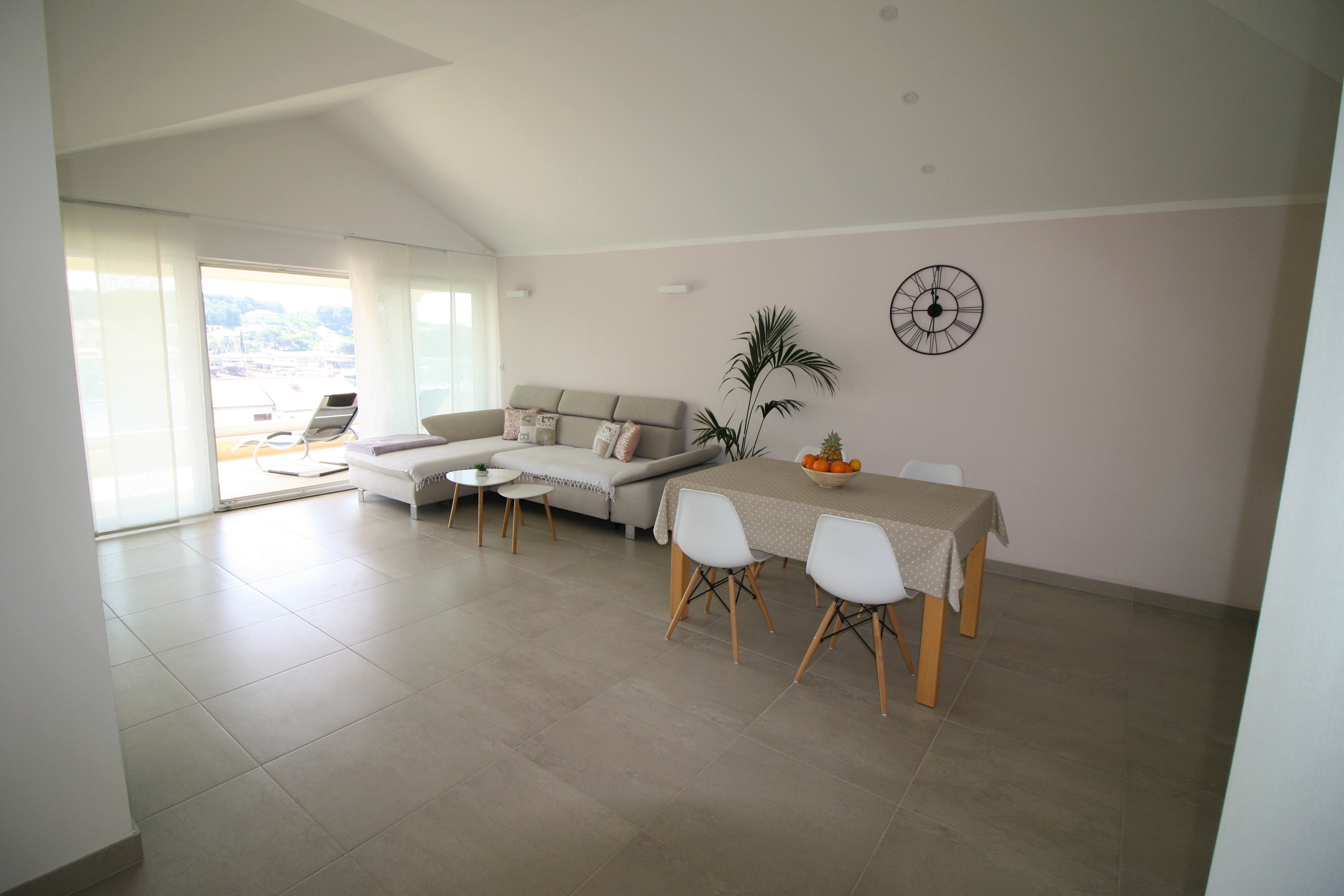 Two bedroom apartment with terrace and sea view Sumartin (Brač) (A-18749-b)
