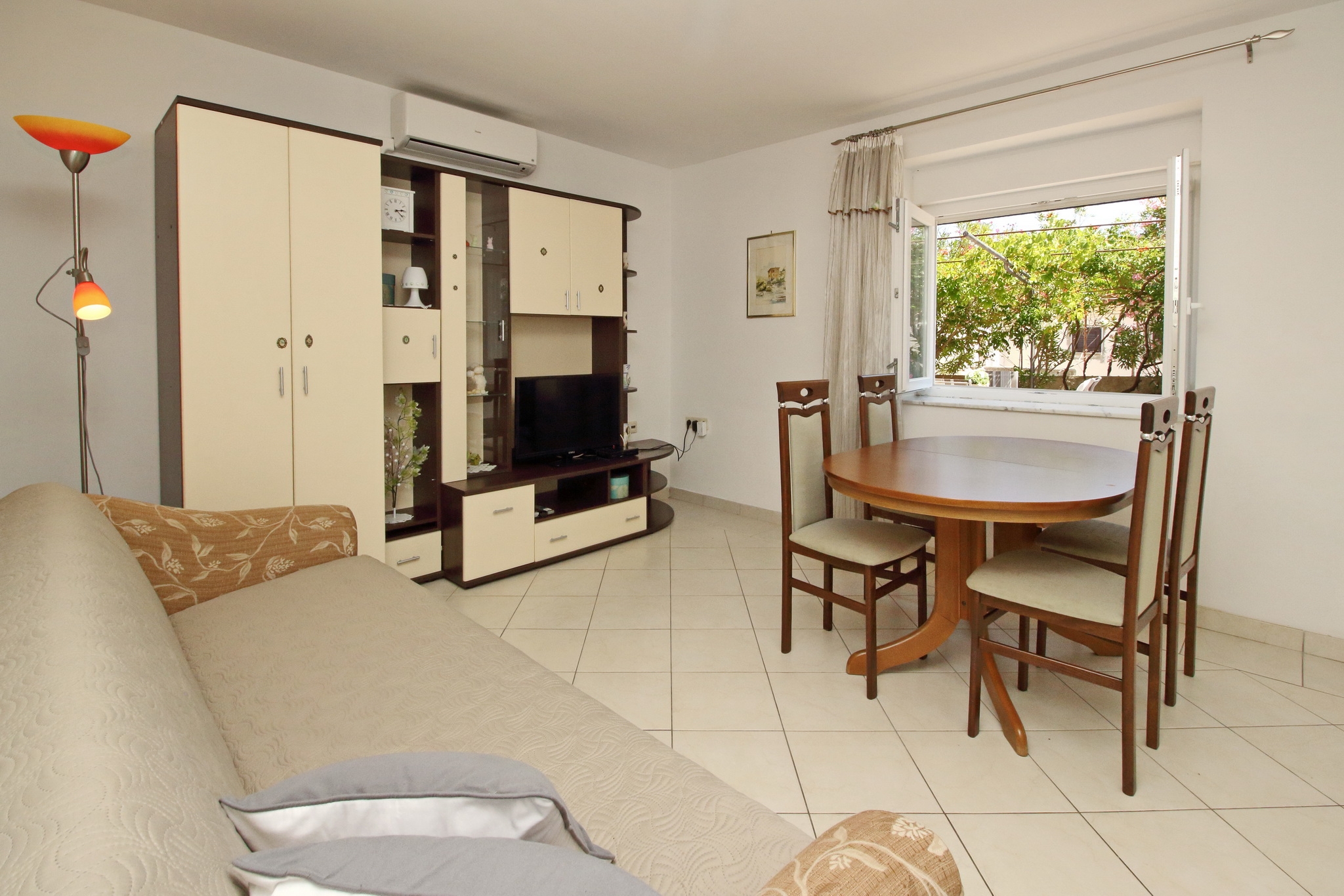 One bedroom apartment with terrace Šilo, Krk (A-18751-a) One bedroom apartment with terrace Šilo, Krk (A-18751-a)