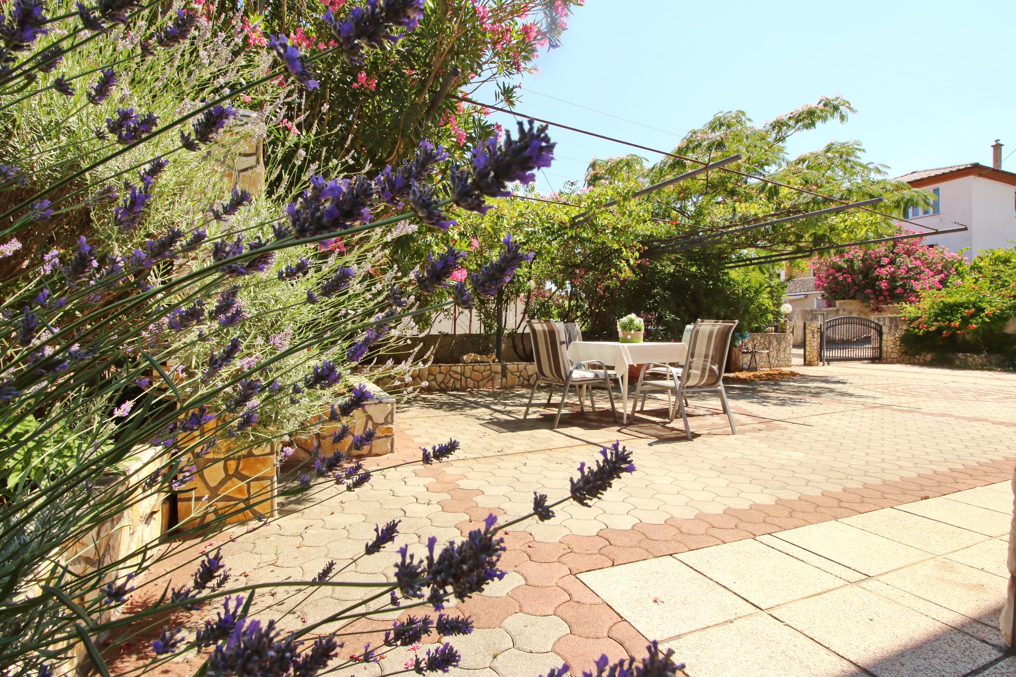 One bedroom apartment with terrace Šilo, Krk  A-a