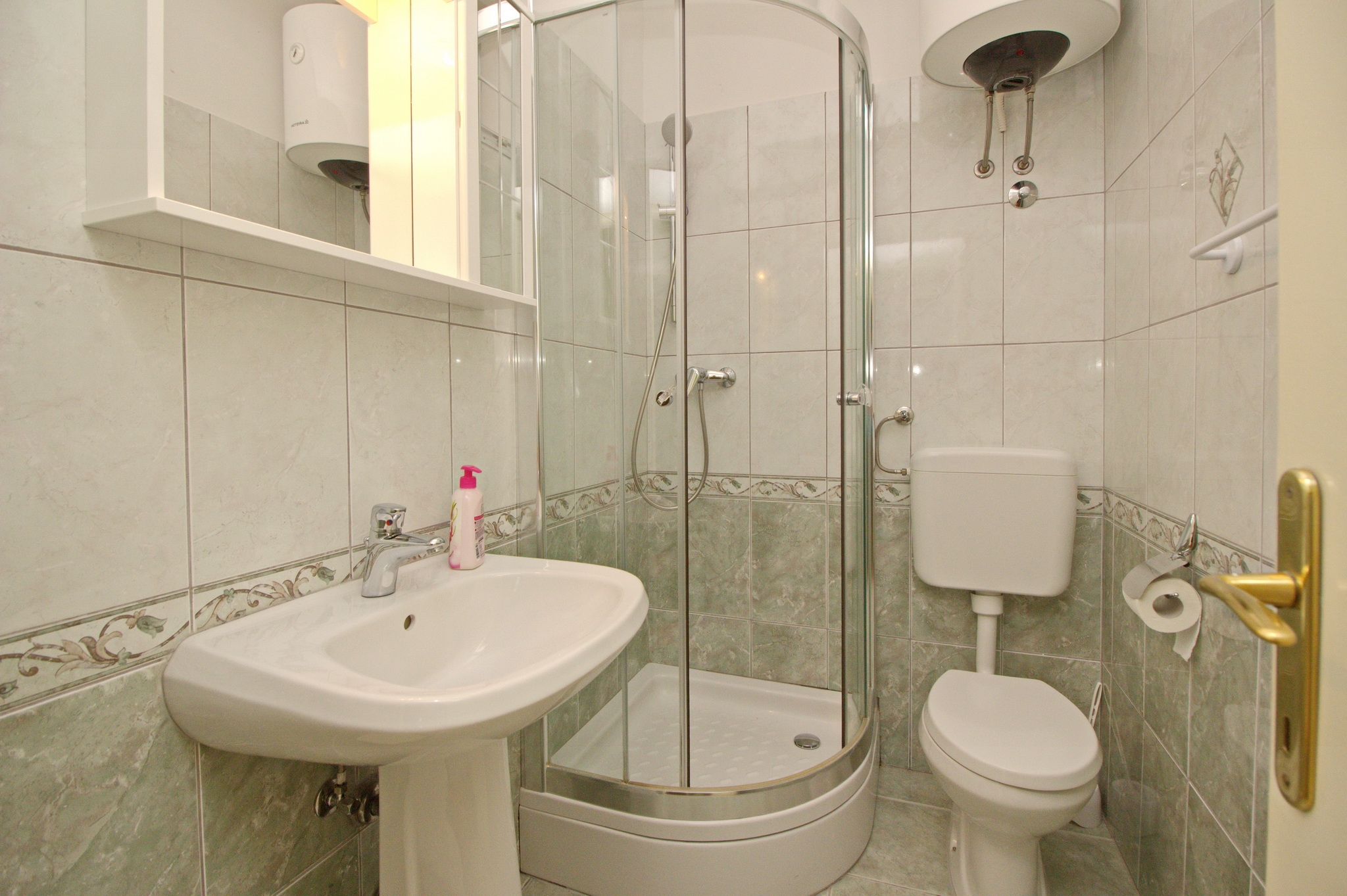 Three bedroom apartment with terrace Šilo, Krk  A-c
