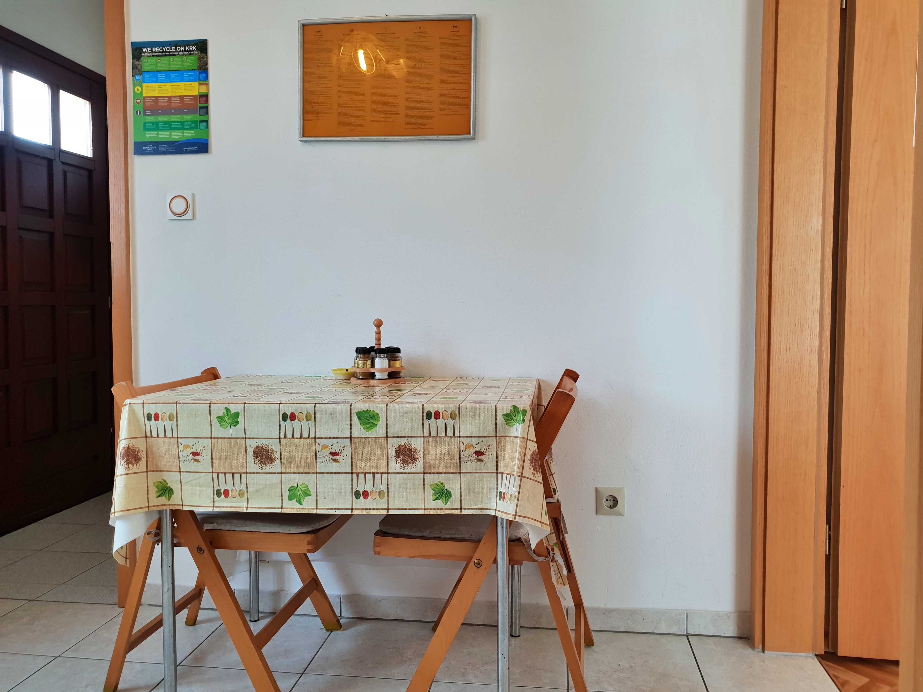 One bedroom apartment with terrace Šilo, Krk (A-18752-a)
