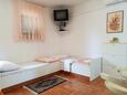 Šilo, Sala de estar in the apartment, air condition available, (pet friendly) y WiFi.