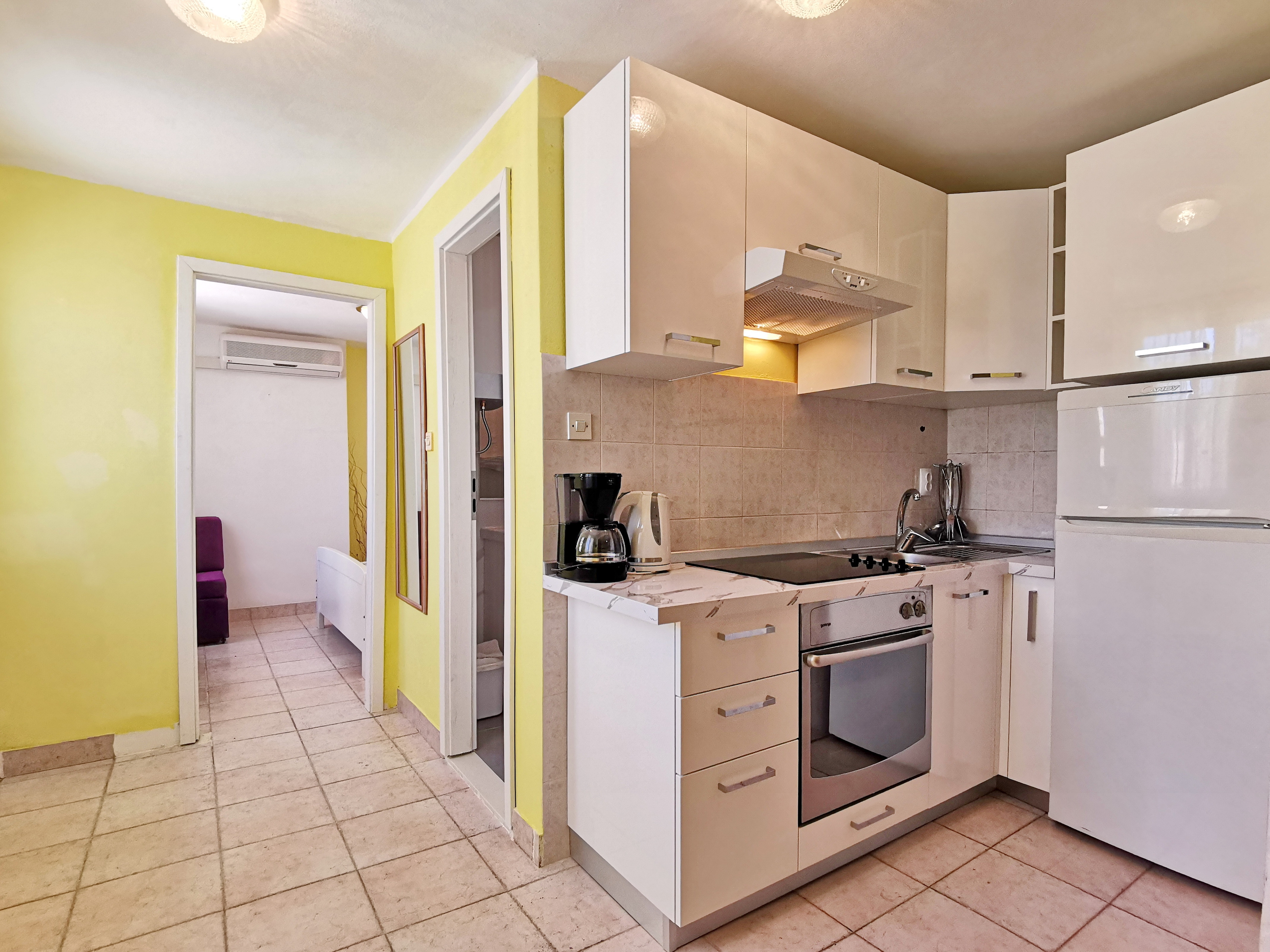 One bedroom apartment near beach Šilo, Krk  A-a