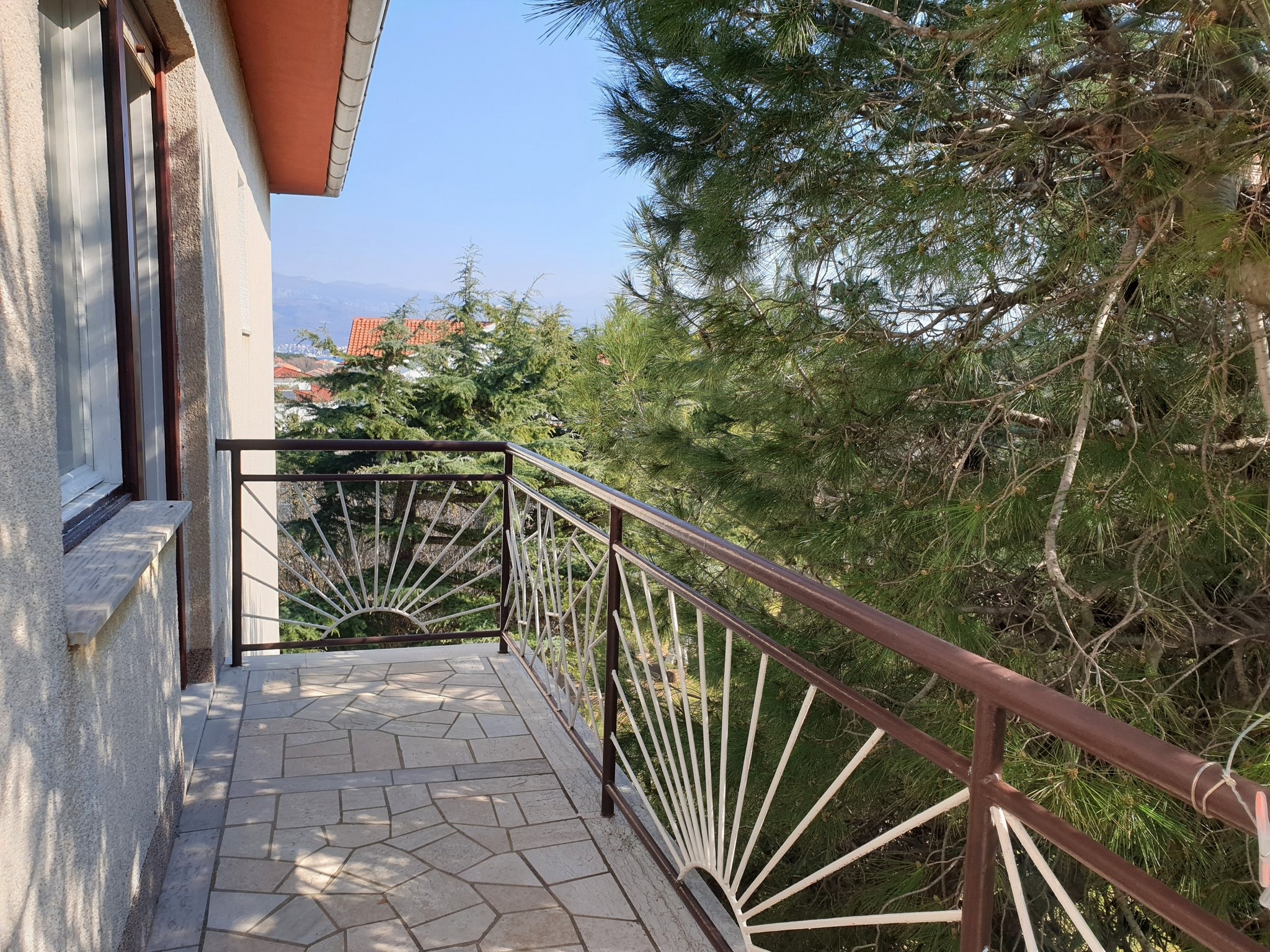 Three bedroom apartment with terrace and sea view Šilo, Krk  A-a