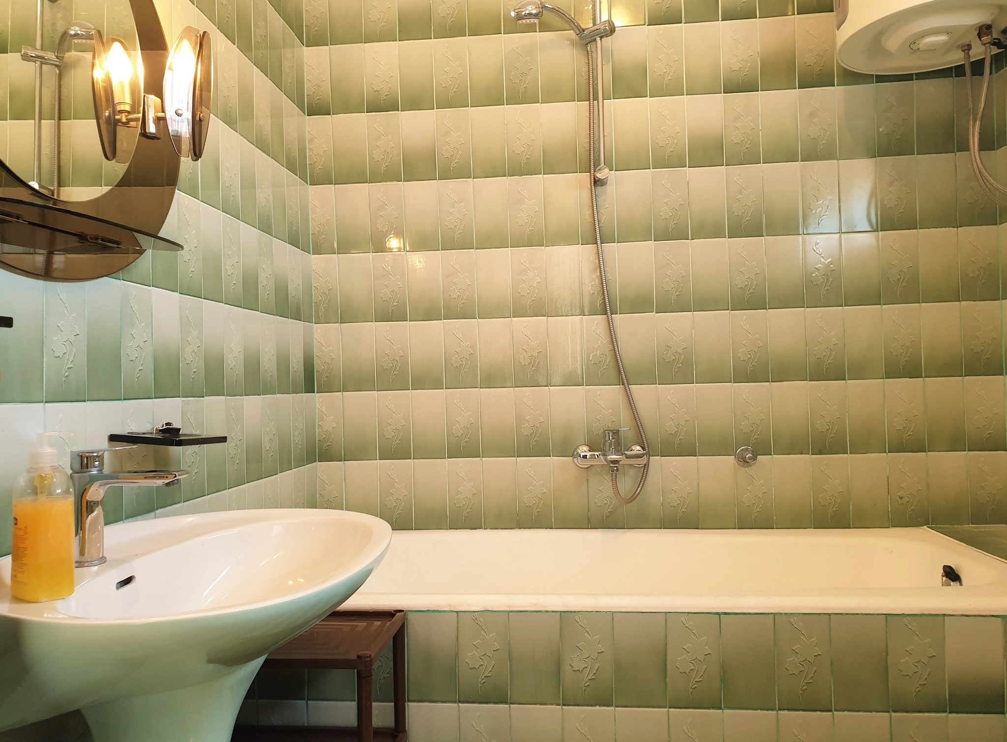 Three bedroom apartment with terrace and sea view Šilo, Krk  A-a