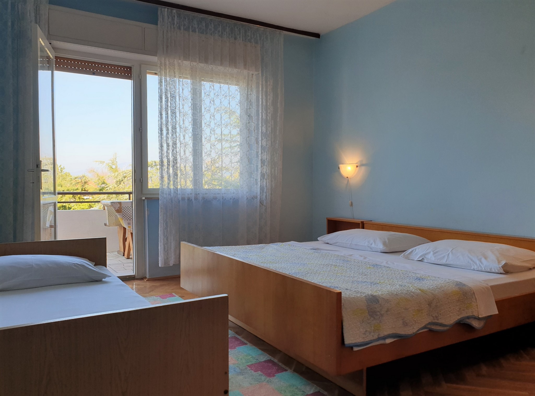 Three bedroom apartment with terrace and sea view Šilo, Krk  A-a