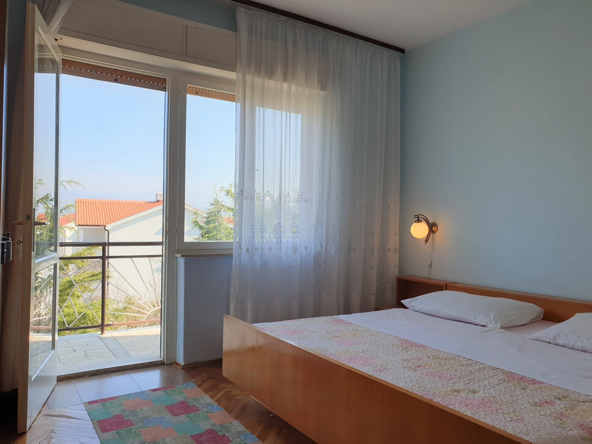 Three bedroom apartment with terrace and sea view Šilo, Krk  A-a