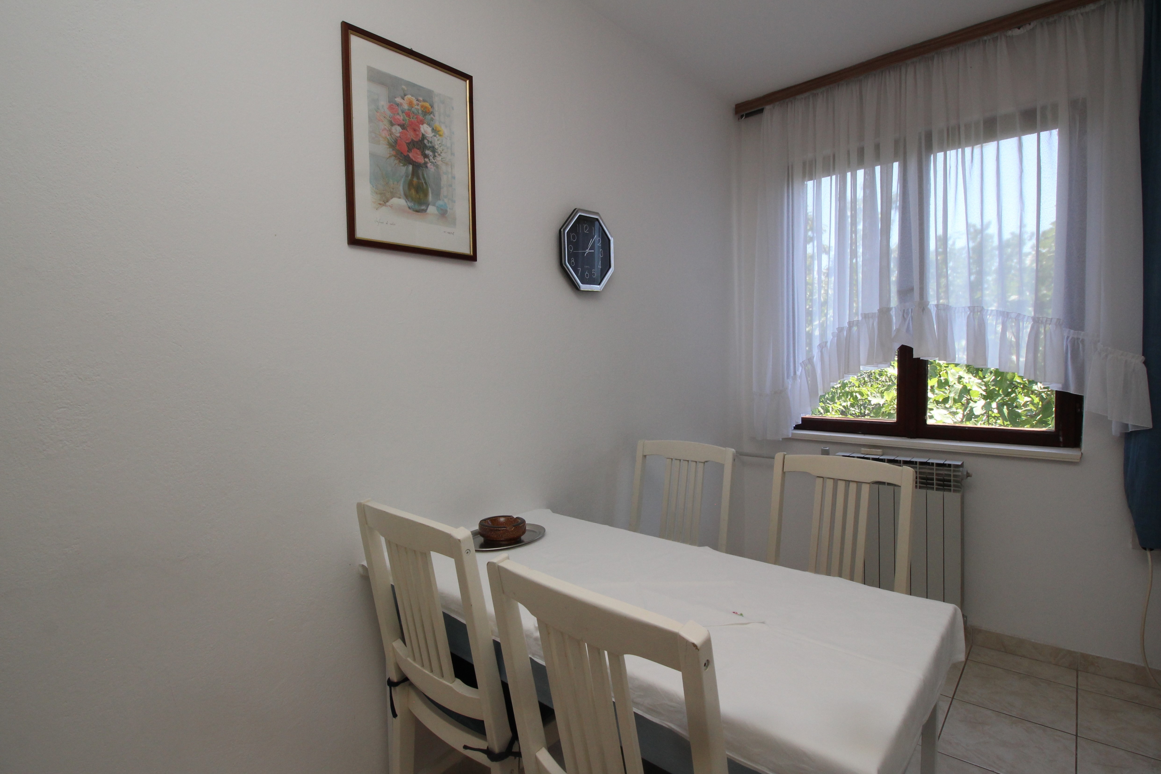 One bedroom apartment with terrace Šilo, Krk (A-18760-a)