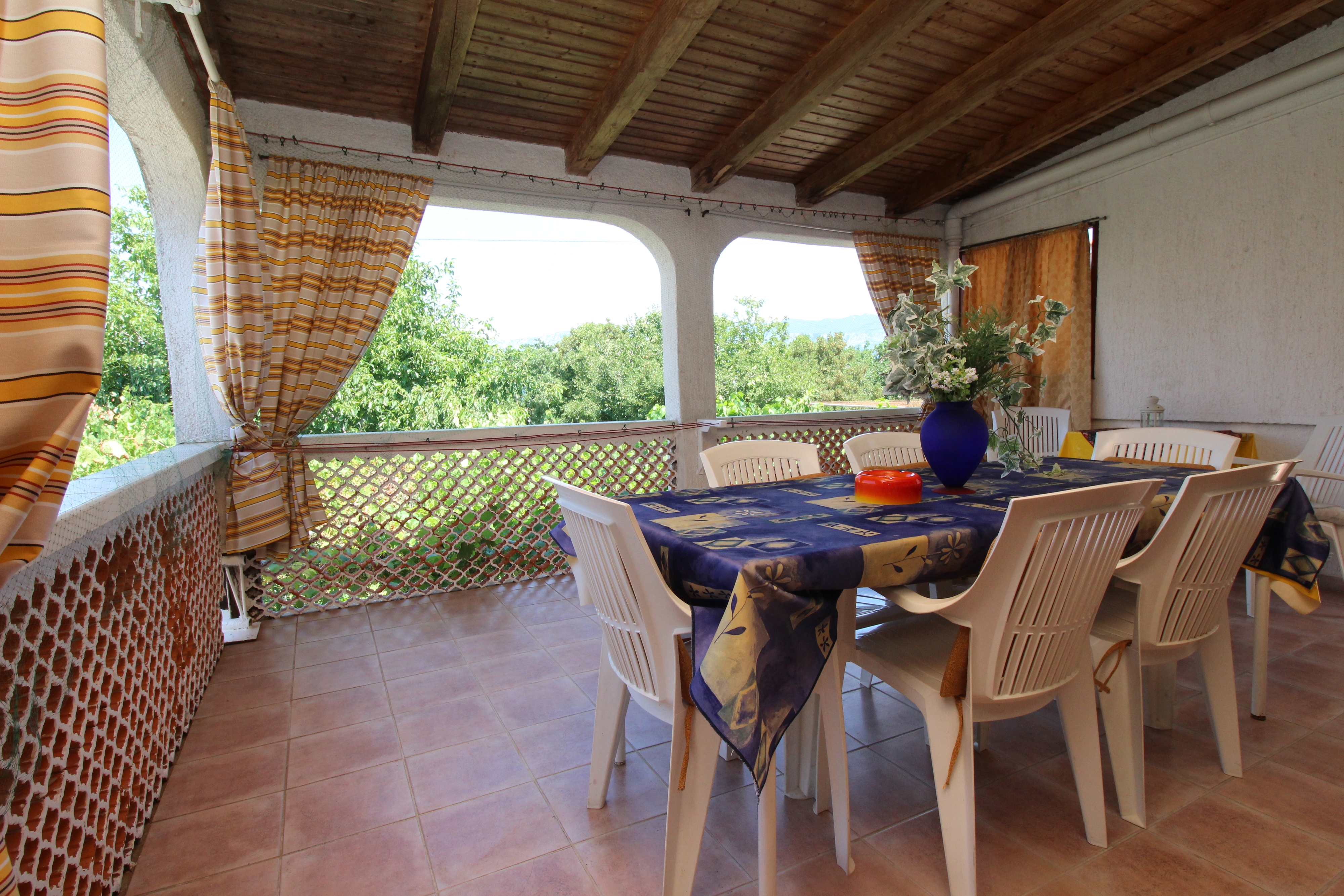 Two bedroom apartment with terrace Šilo, Krk (A-18760-c)