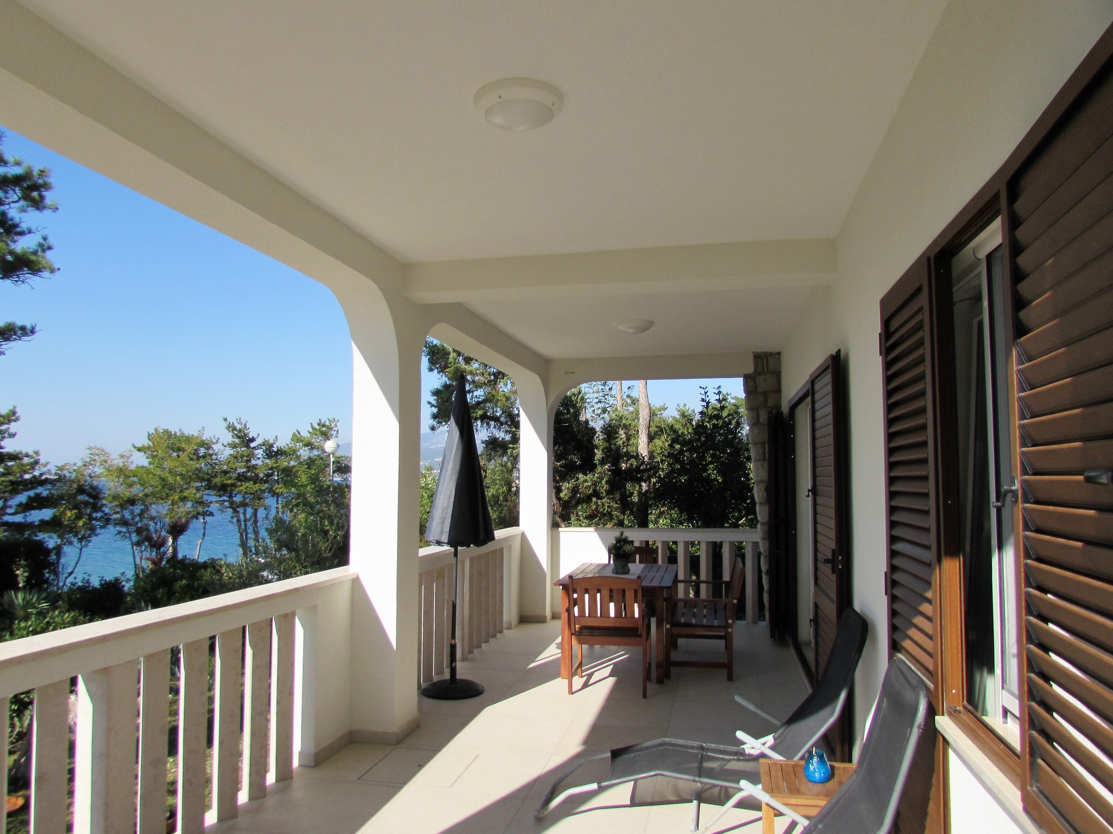 Two bedroom apartment near beach Šilo, Krk  A-a