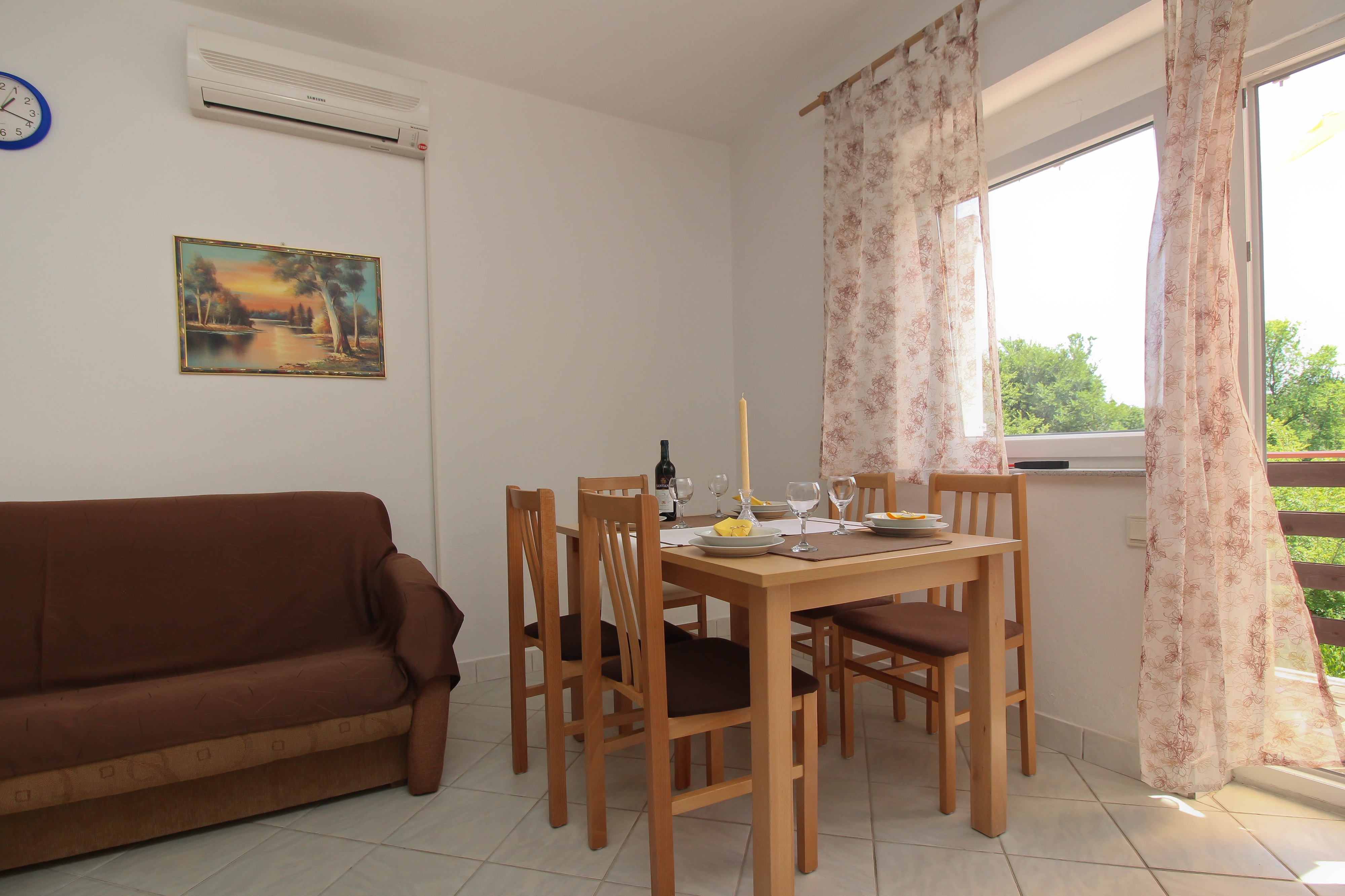 Two bedroom apartment with balcony Šilo, Krk (A-18763-b) Two bedroom apartment with balcony Šilo, Krk (A-18763-b)