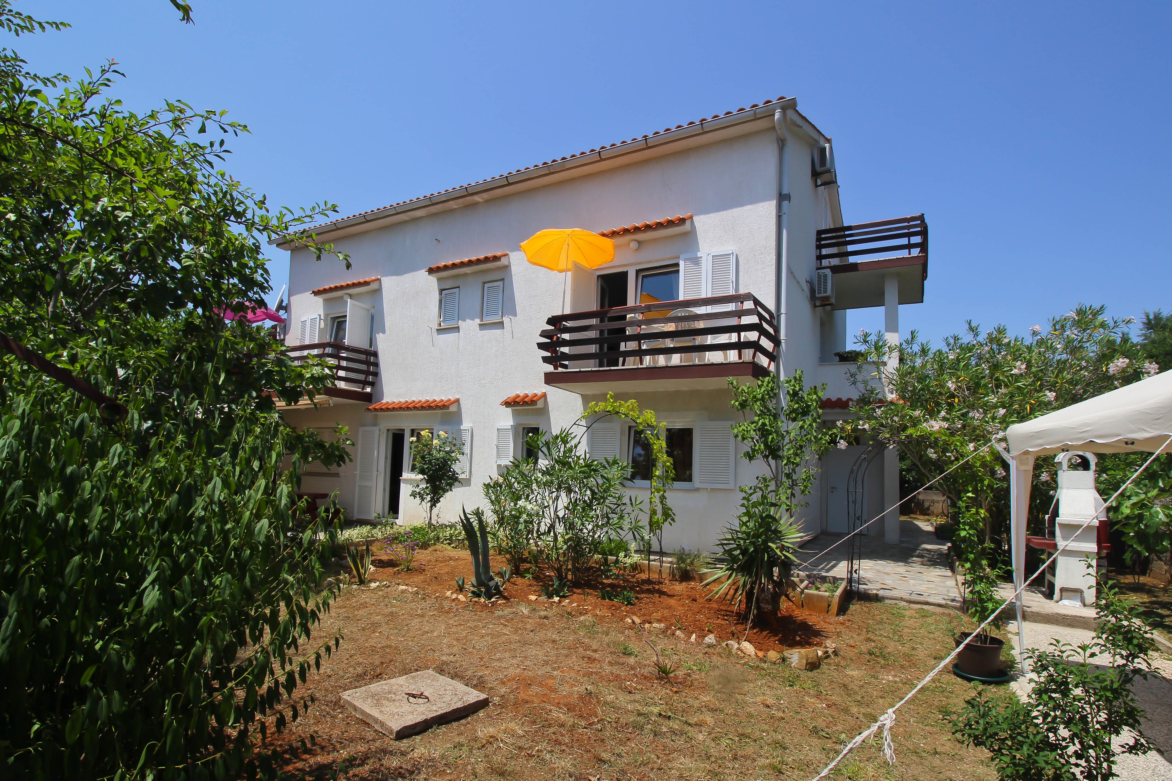 Two bedroom apartment with balcony Šilo, Krk (A-18763-b) Two bedroom apartment with balcony Šilo, Krk (A-18763-b)