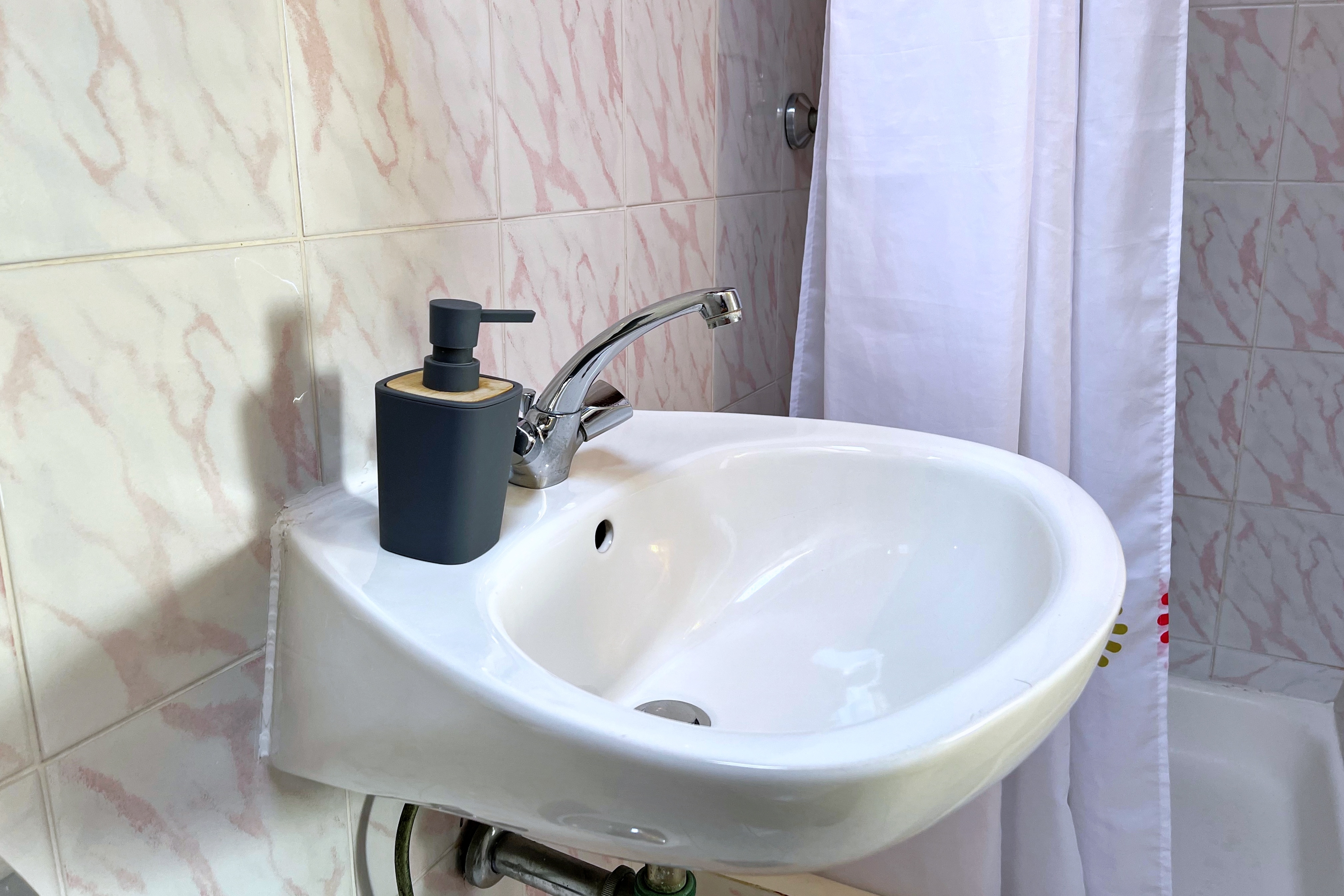 Three bedroom apartment with terrace and sea view Šilo, Krk  A-b