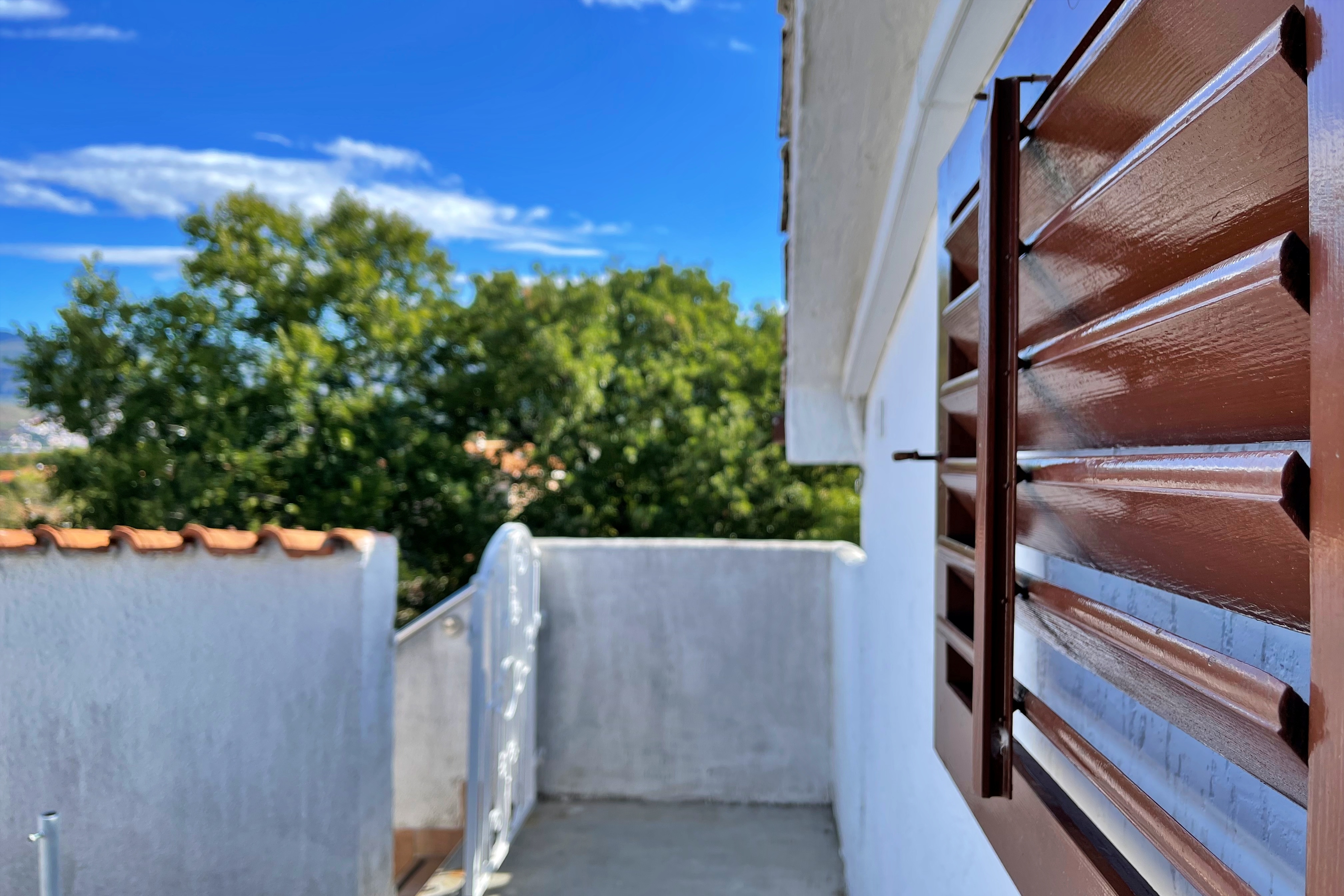 Three bedroom apartment with terrace and sea view Šilo, Krk  A-b