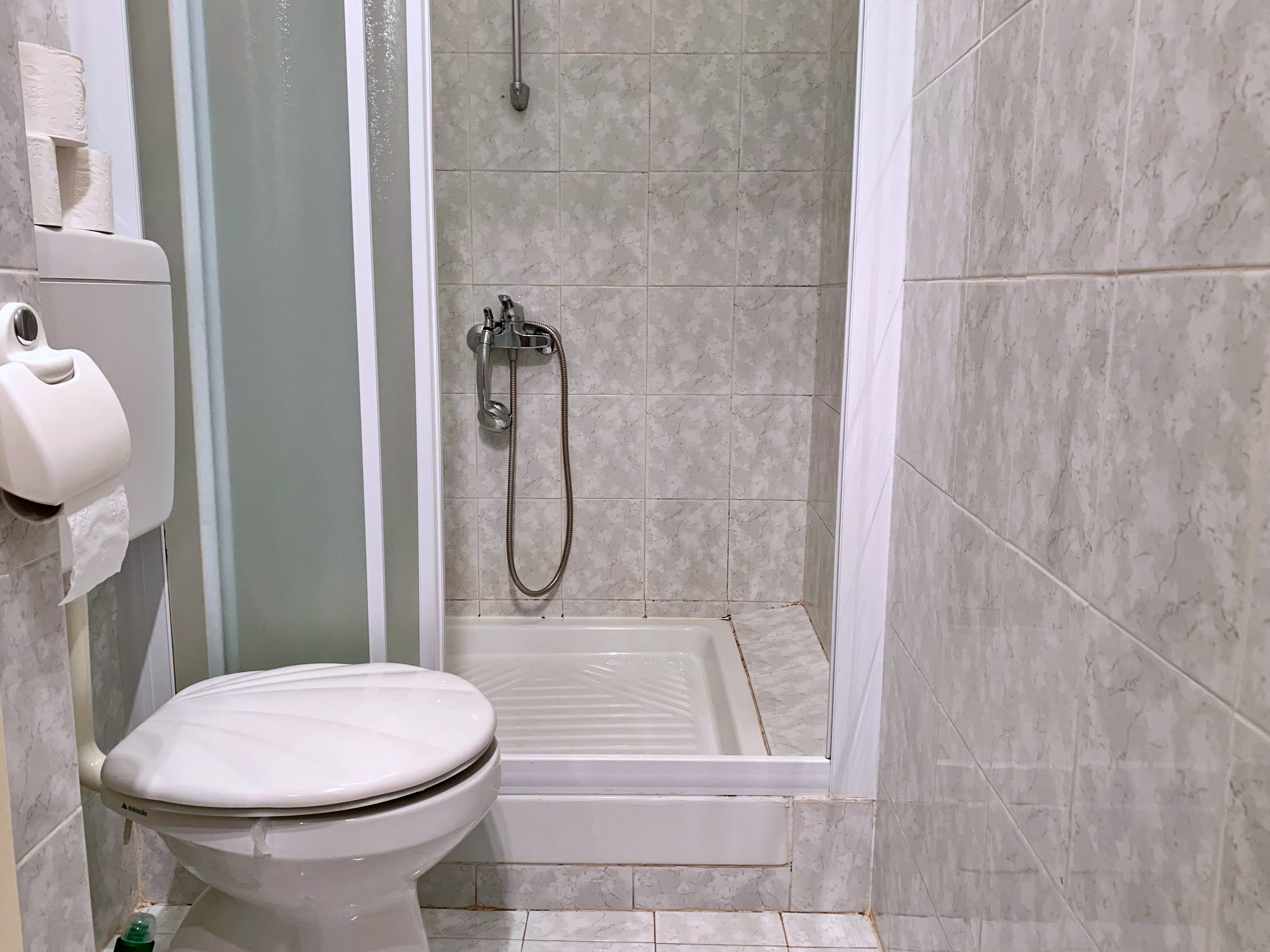 Four bedroom apartment with terrace and sea view Šilo, Krk  A-b