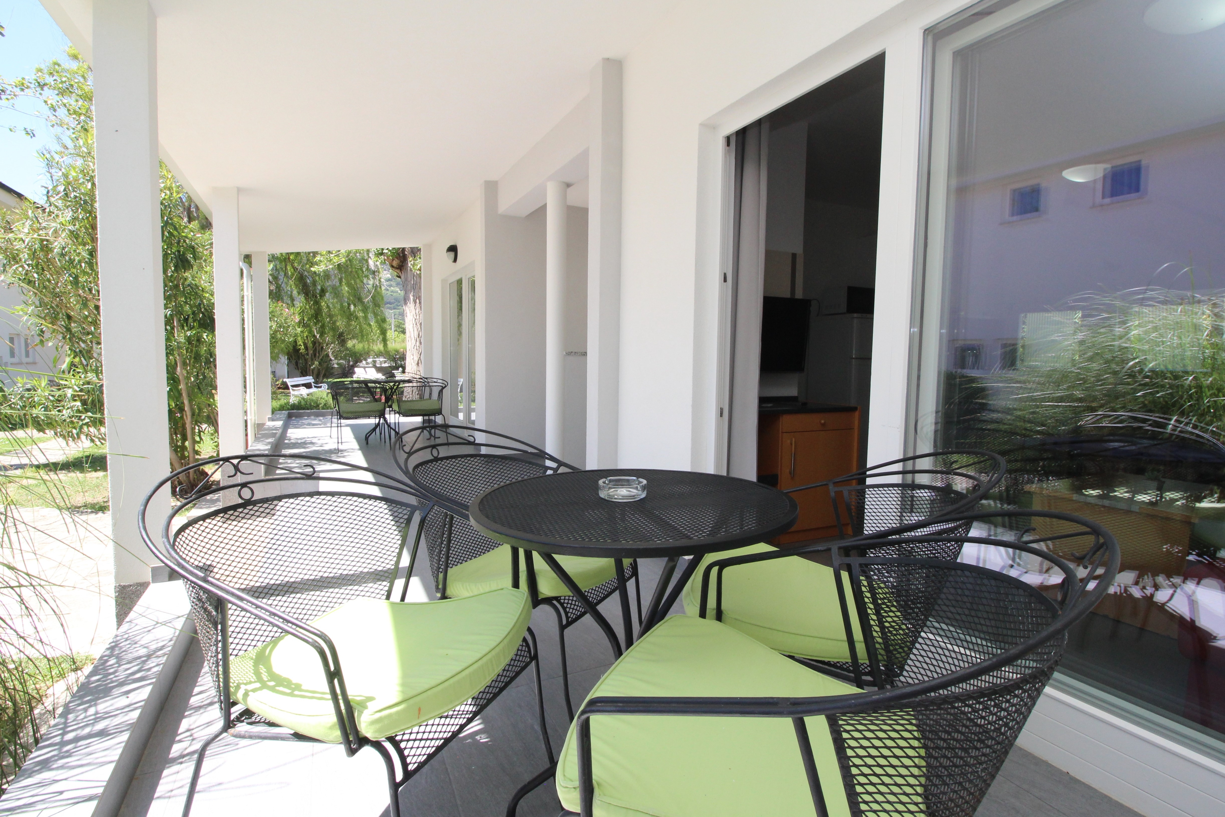 One bedroom apartment with terrace Baška, Krk  A-a