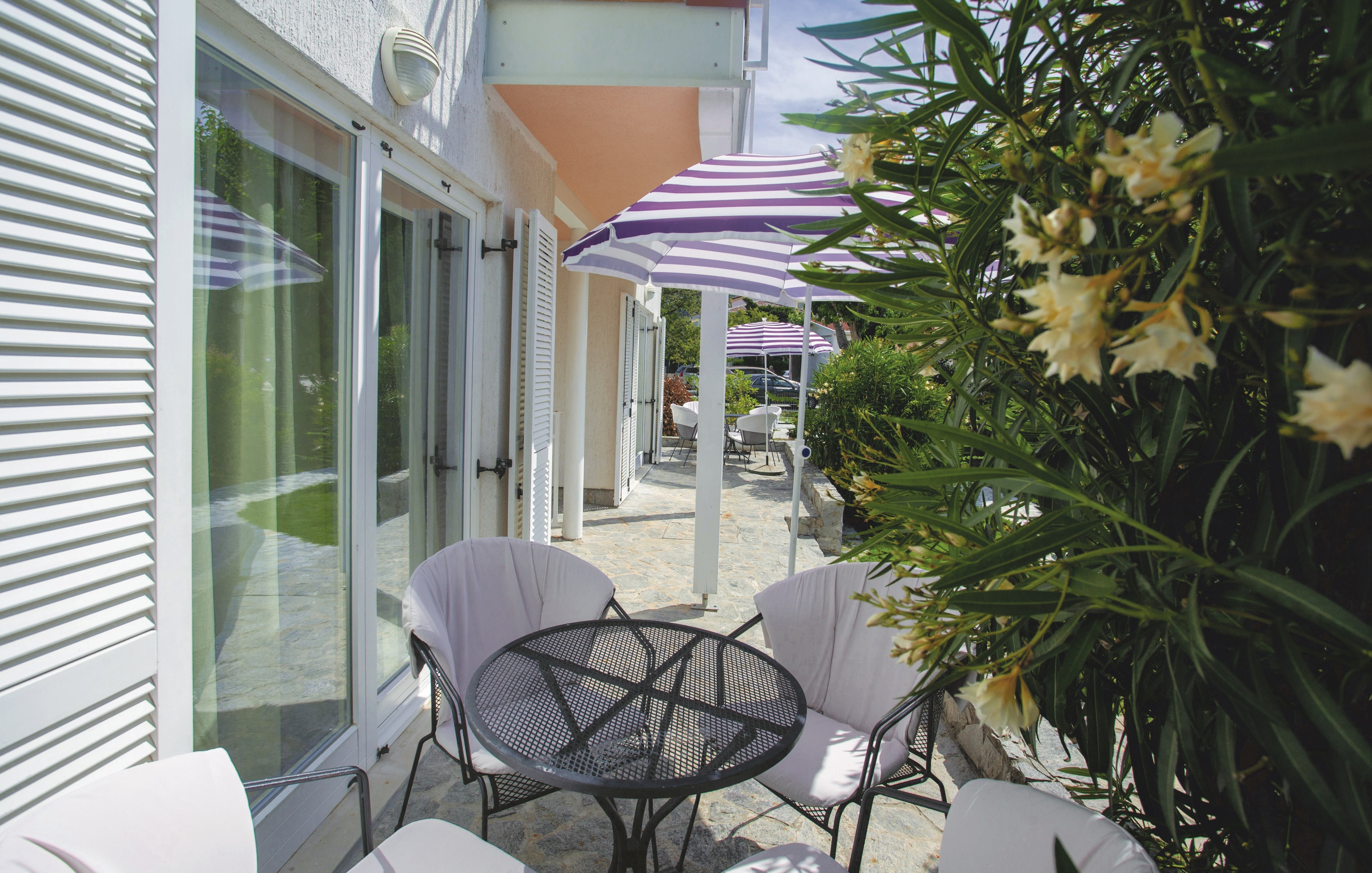 One bedroom apartment with terrace Baška, Krk (A-18771-b)