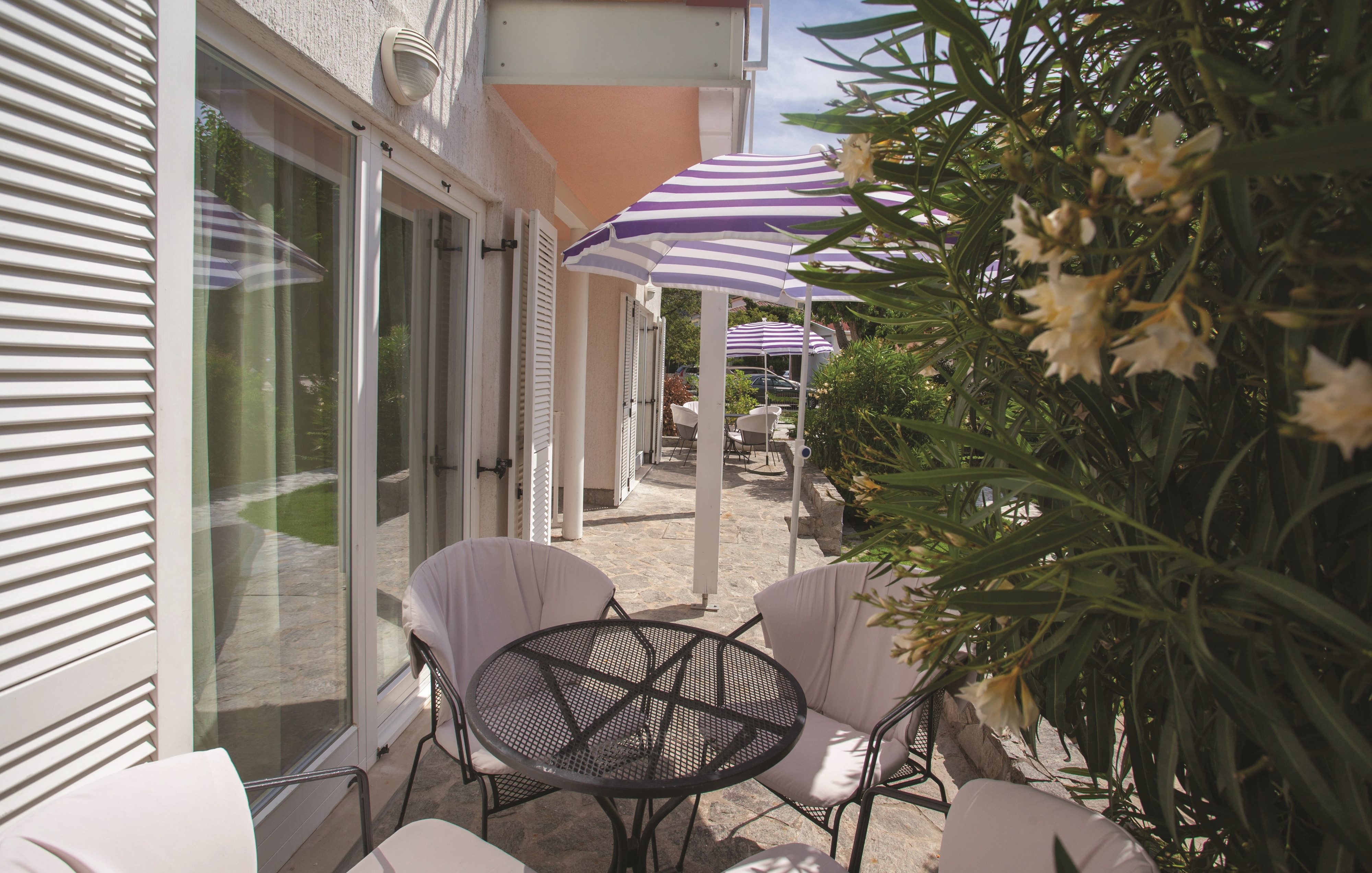 One bedroom apartment with terrace Baška, Krk (A-18771-e)