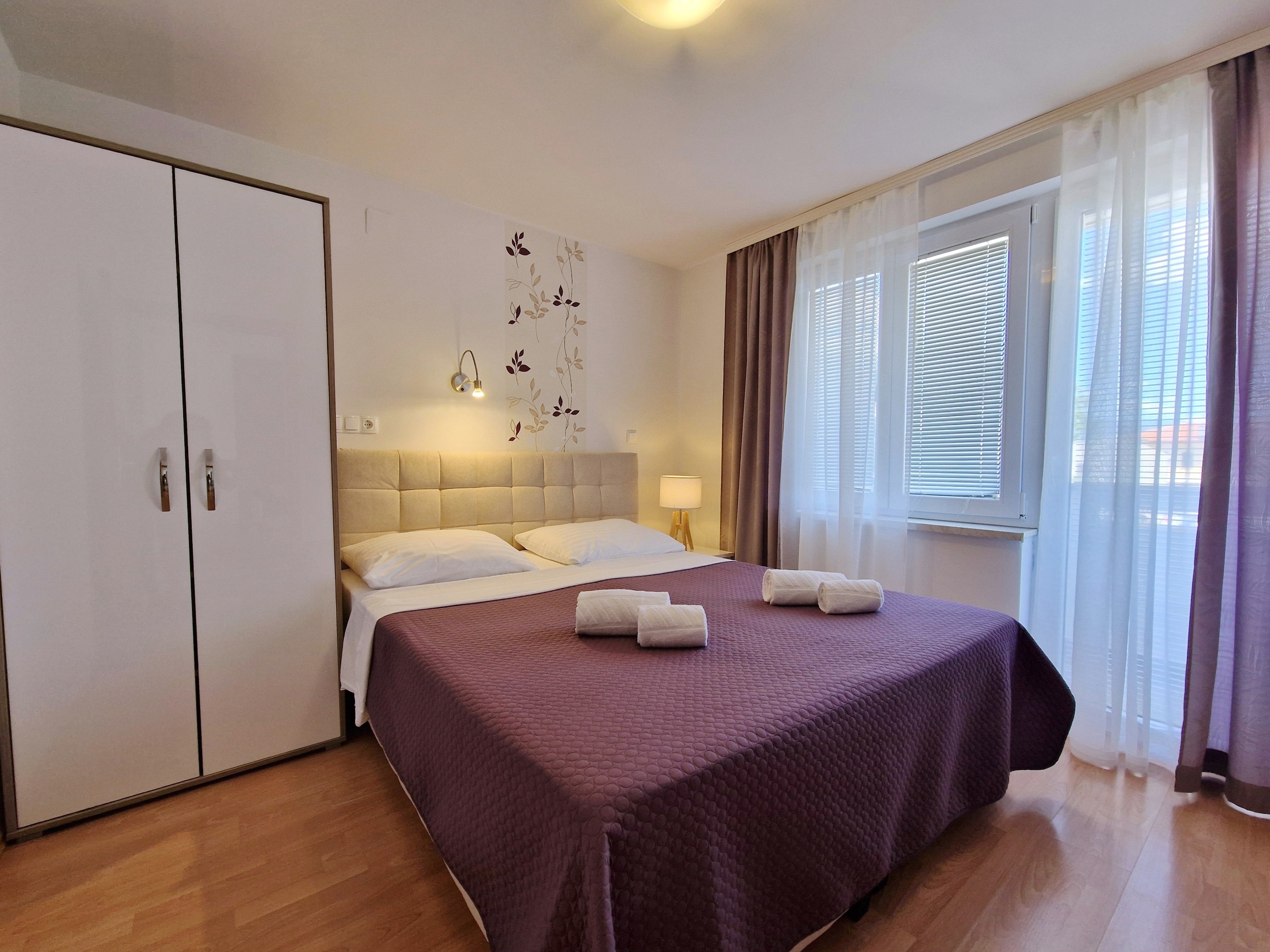 Two bedroom apartment with terrace Baška, Krk  A-c