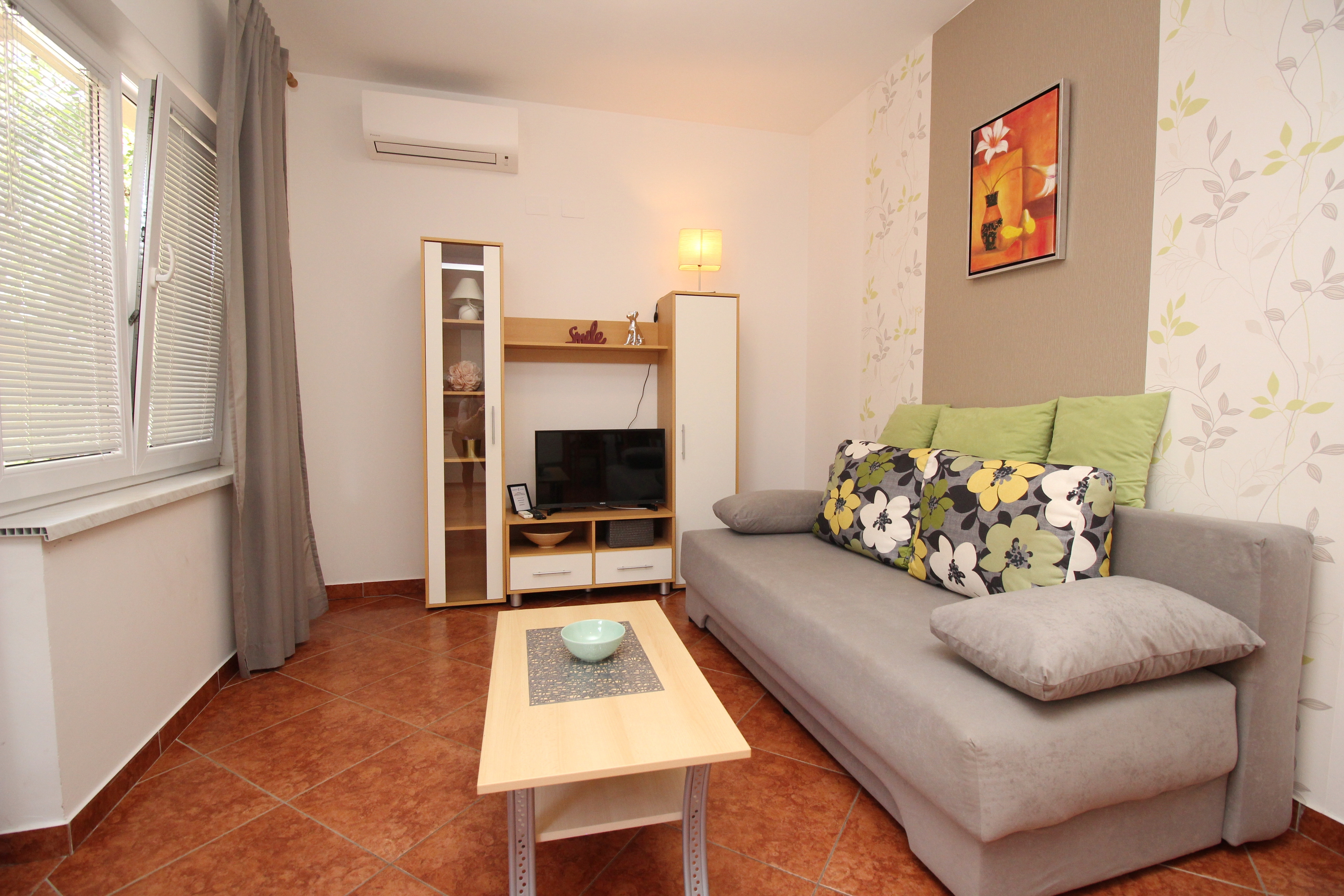 Two bedroom apartment with terrace Baška, Krk (A-18775-d)