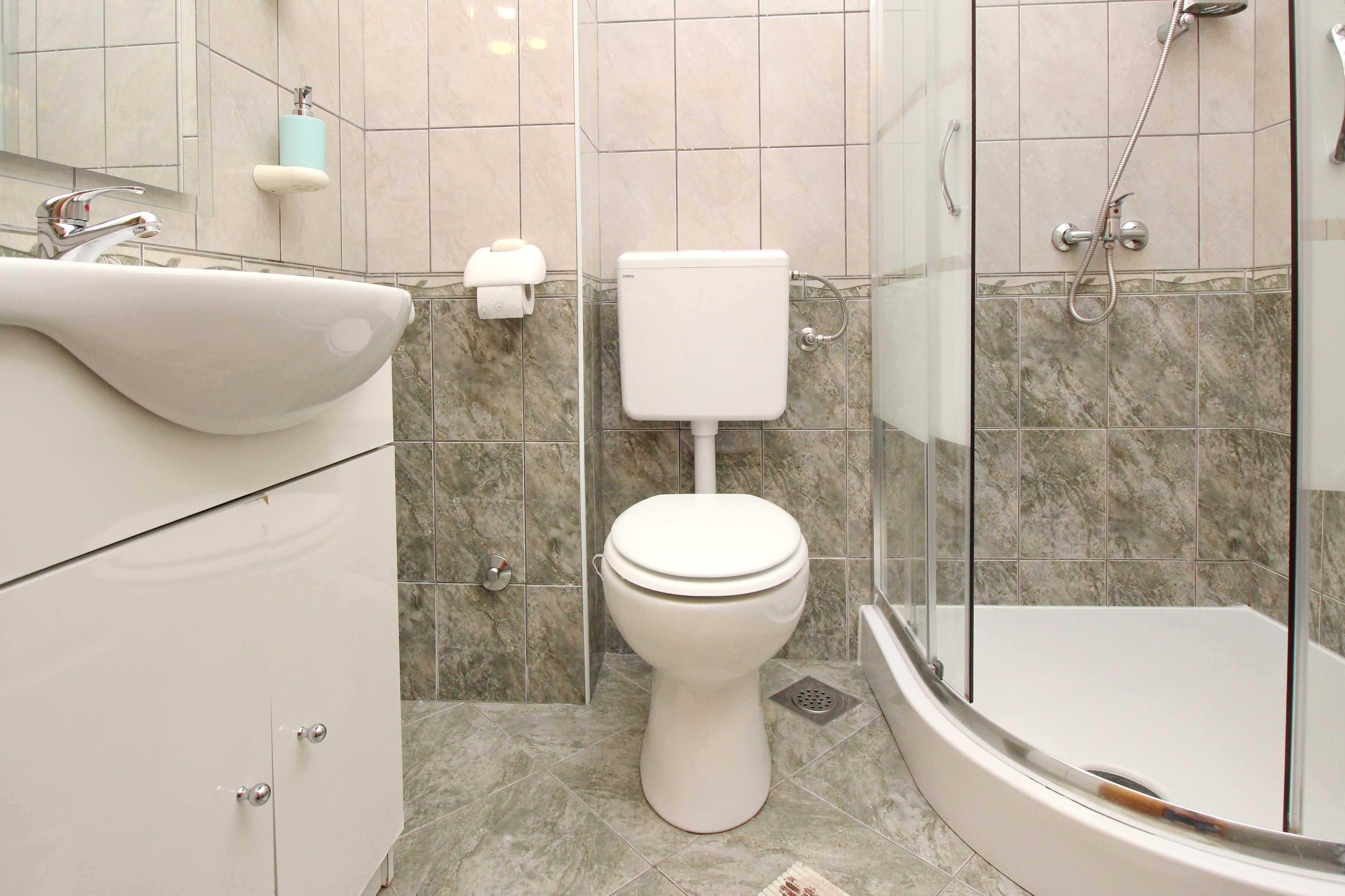Two bedroom apartment with terrace and sea view Baška, Krk  A-b