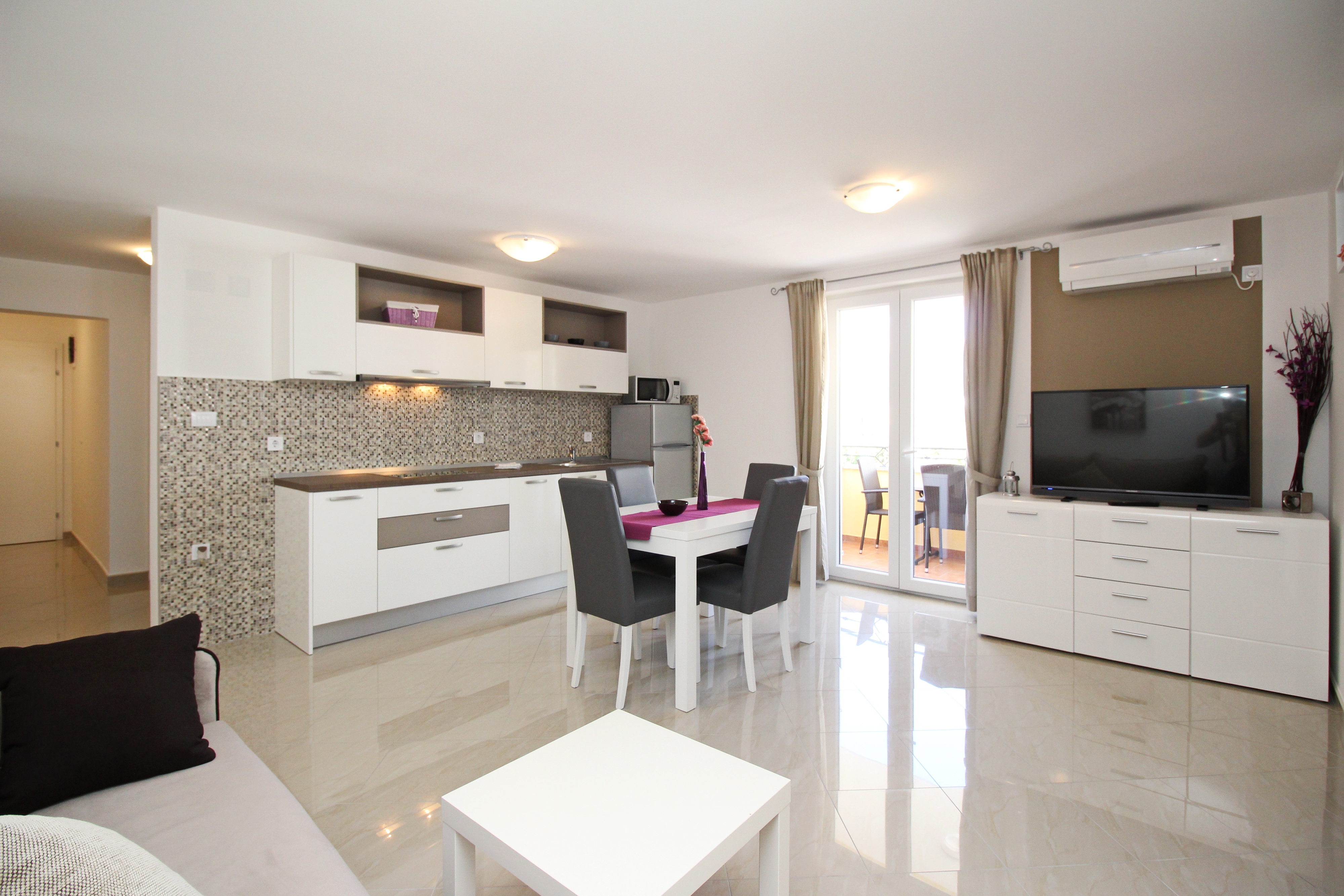 One bedroom apartment with balcony Baška, Krk (A-18780-e)