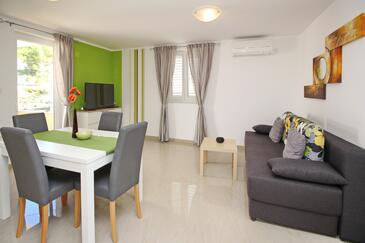 Baška, Гостиная в размещении типа apartment, доступный кондиционер и WiFi.
