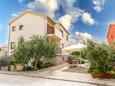 Pakoštane, Biograd, Property 18782 - Apartments with sandy beach.