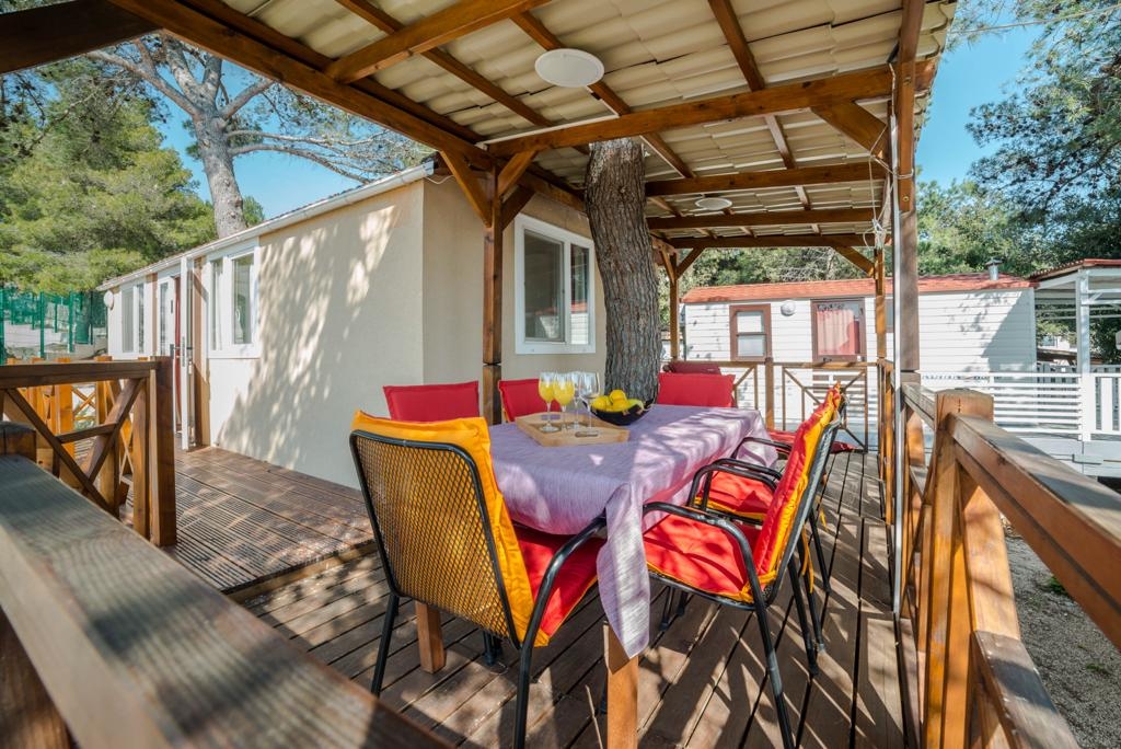 Two bedroom apartment with terrace and sea view Pakoštane, Biograd  A-a