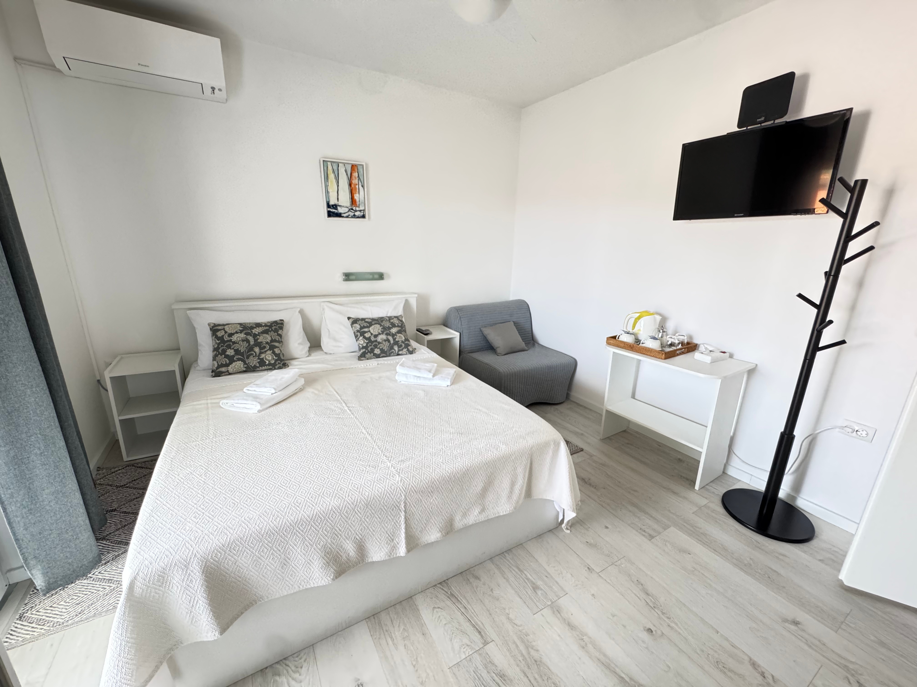 Room with terrace and sea view Rab (S-18786-c) Room with terrace and sea view Rab (S-18786-c)