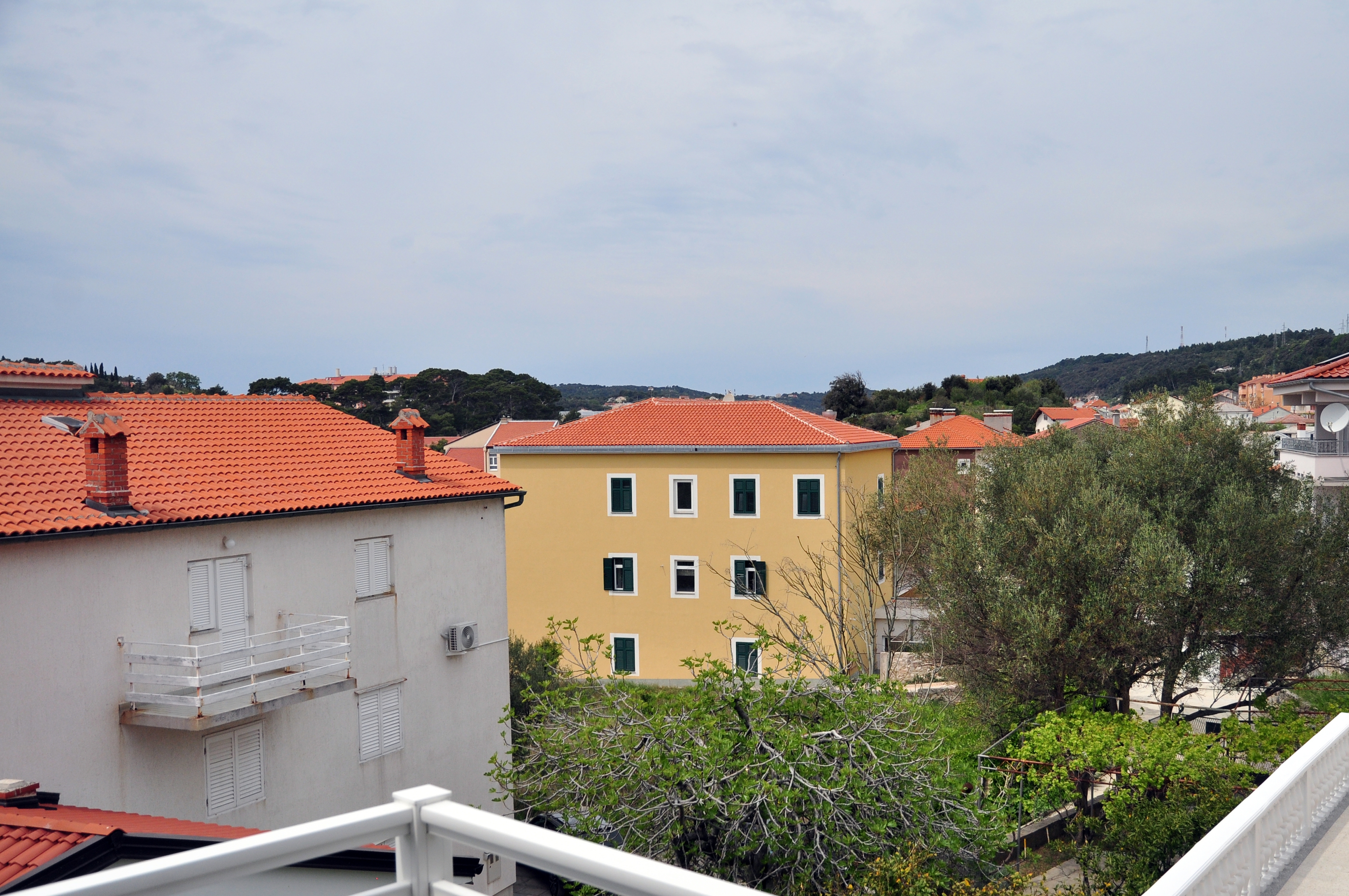 Room with terrace and sea view Rab  S-c