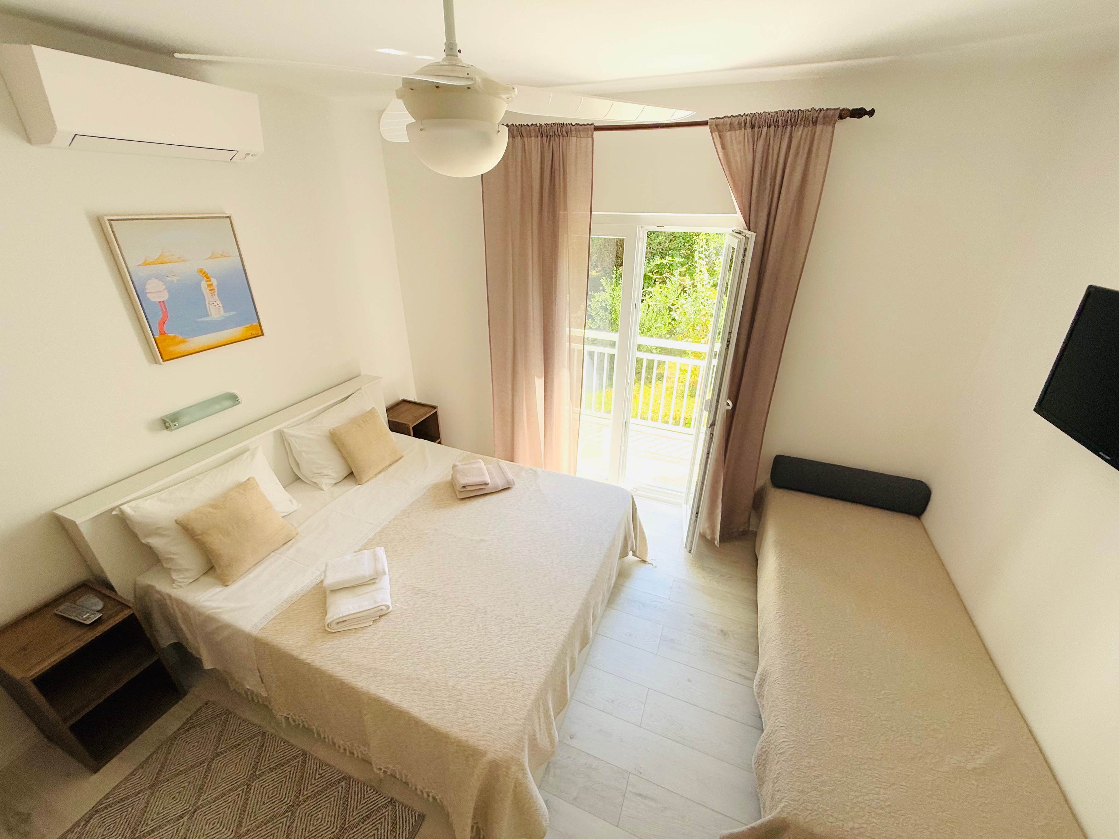 Room with terrace Rab (S-18786-d)