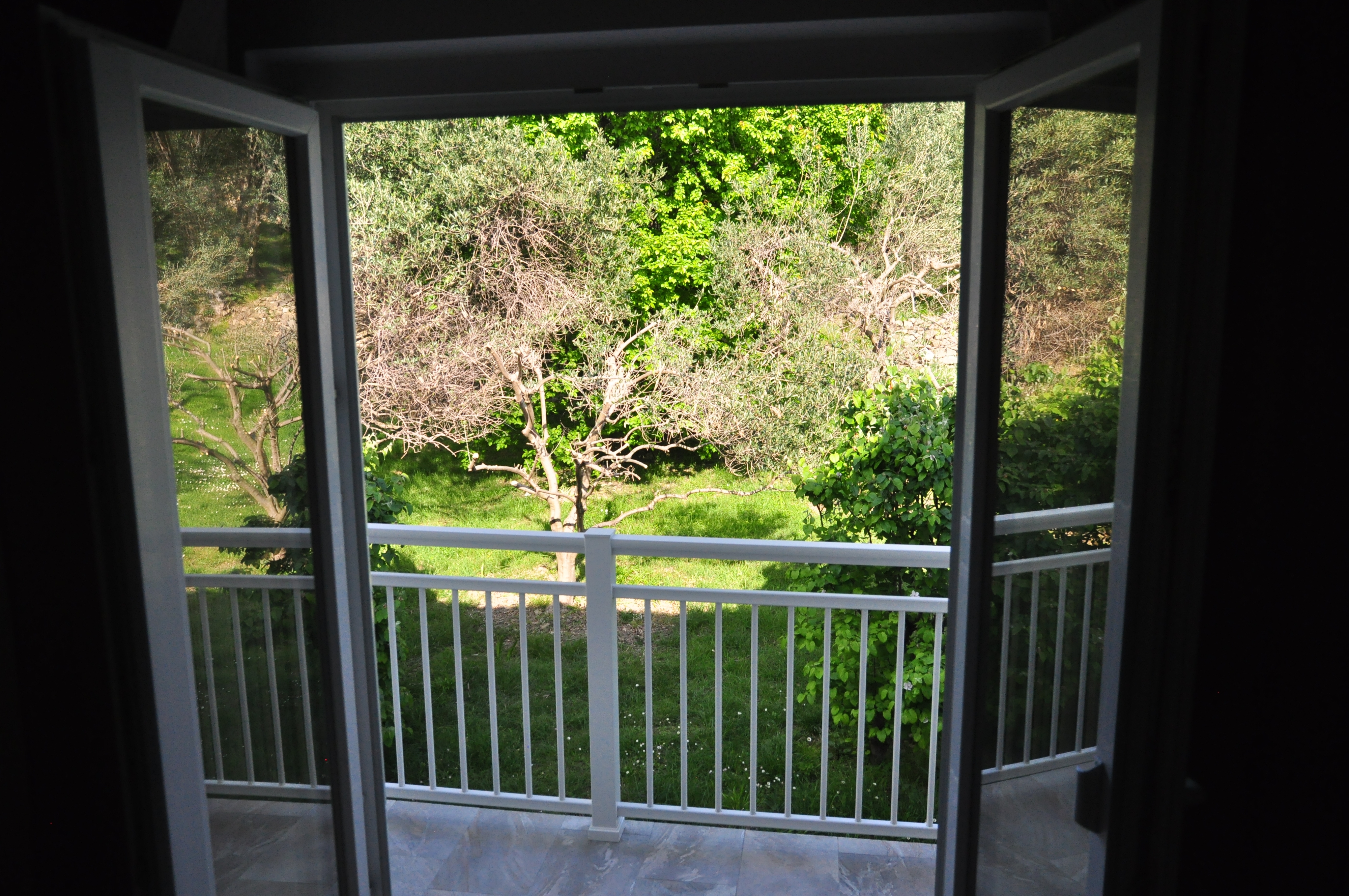 Room with terrace Rab  S-d