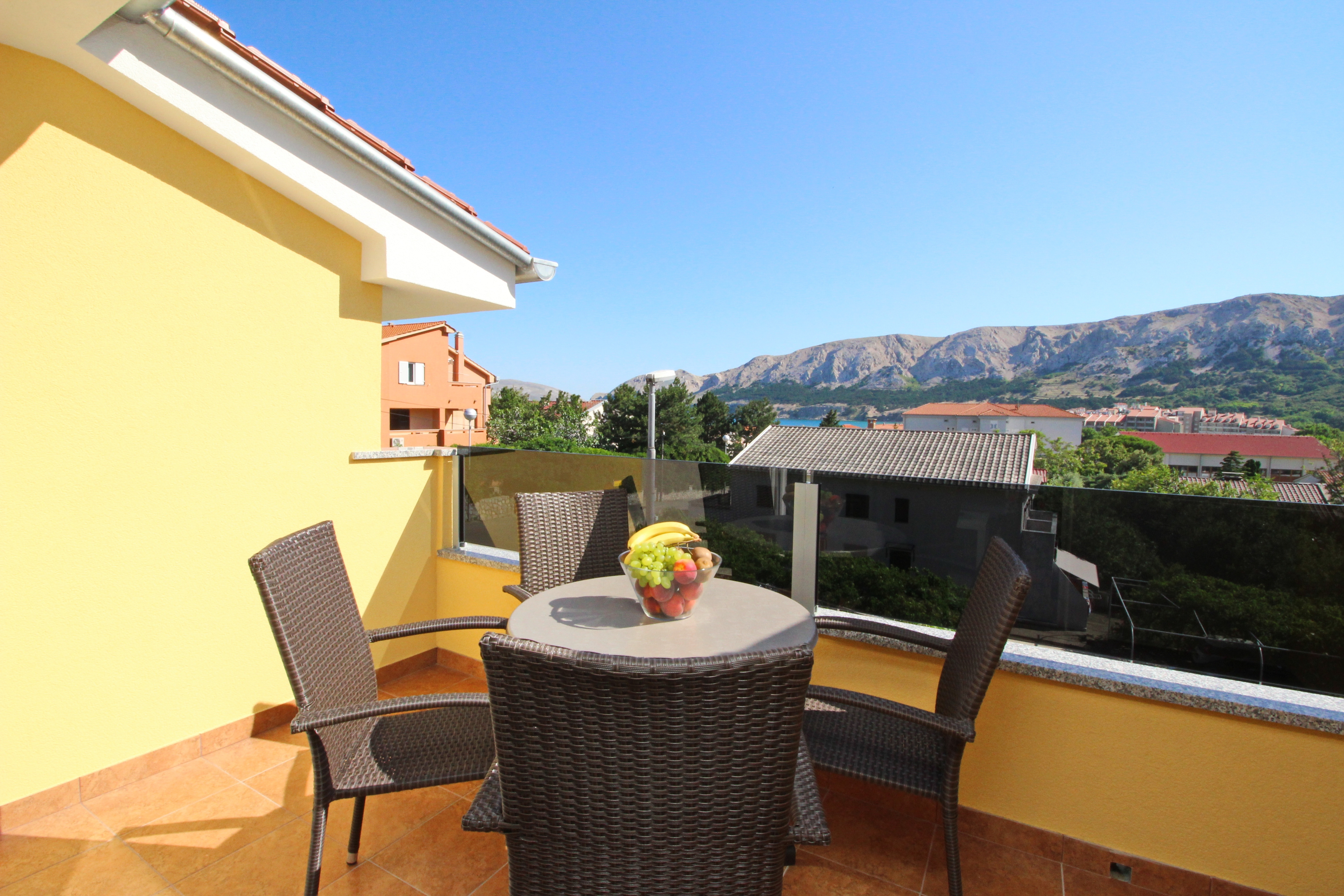 Two bedroom apartment with balcony Baška, Krk  A-f
