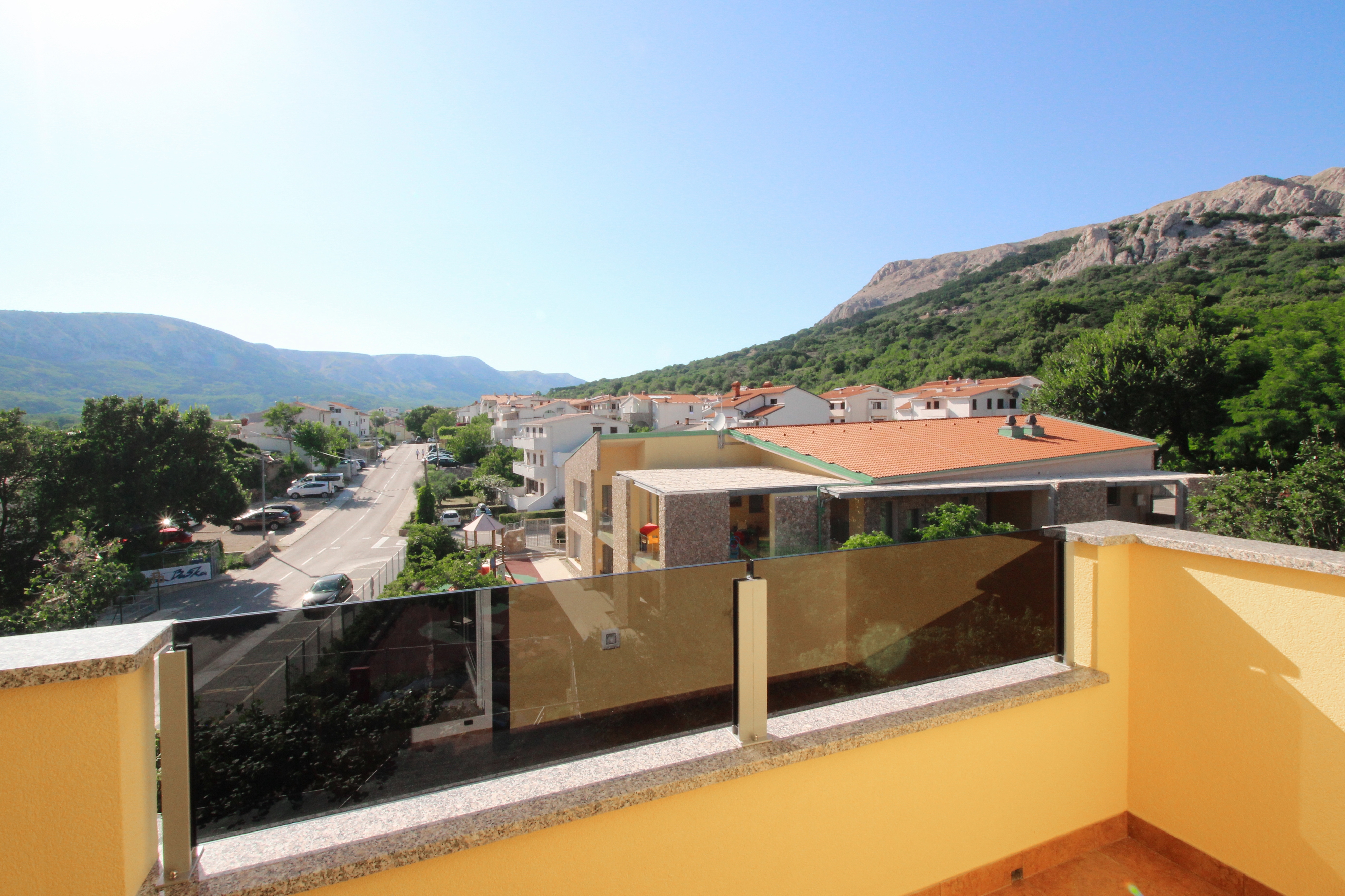 Three bedroom apartment with balcony Baška, Krk  A-g