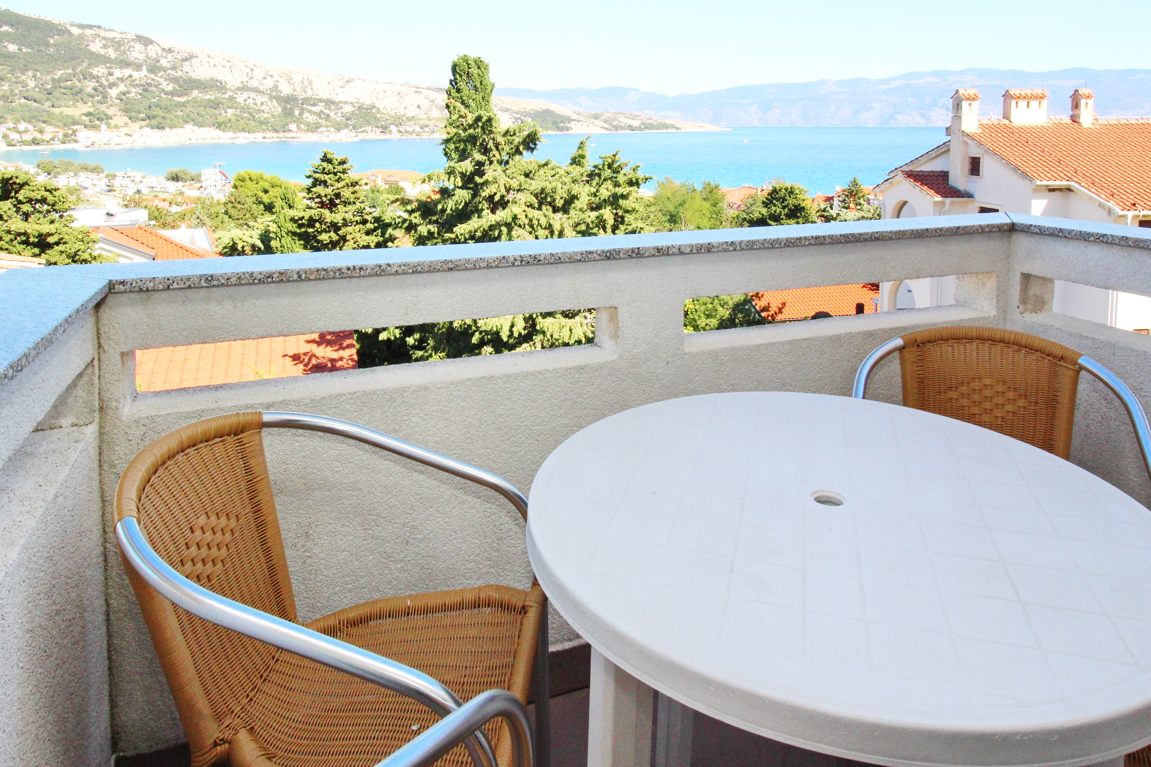 Two bedroom apartment with balcony and sea view Baška, Krk  A-a