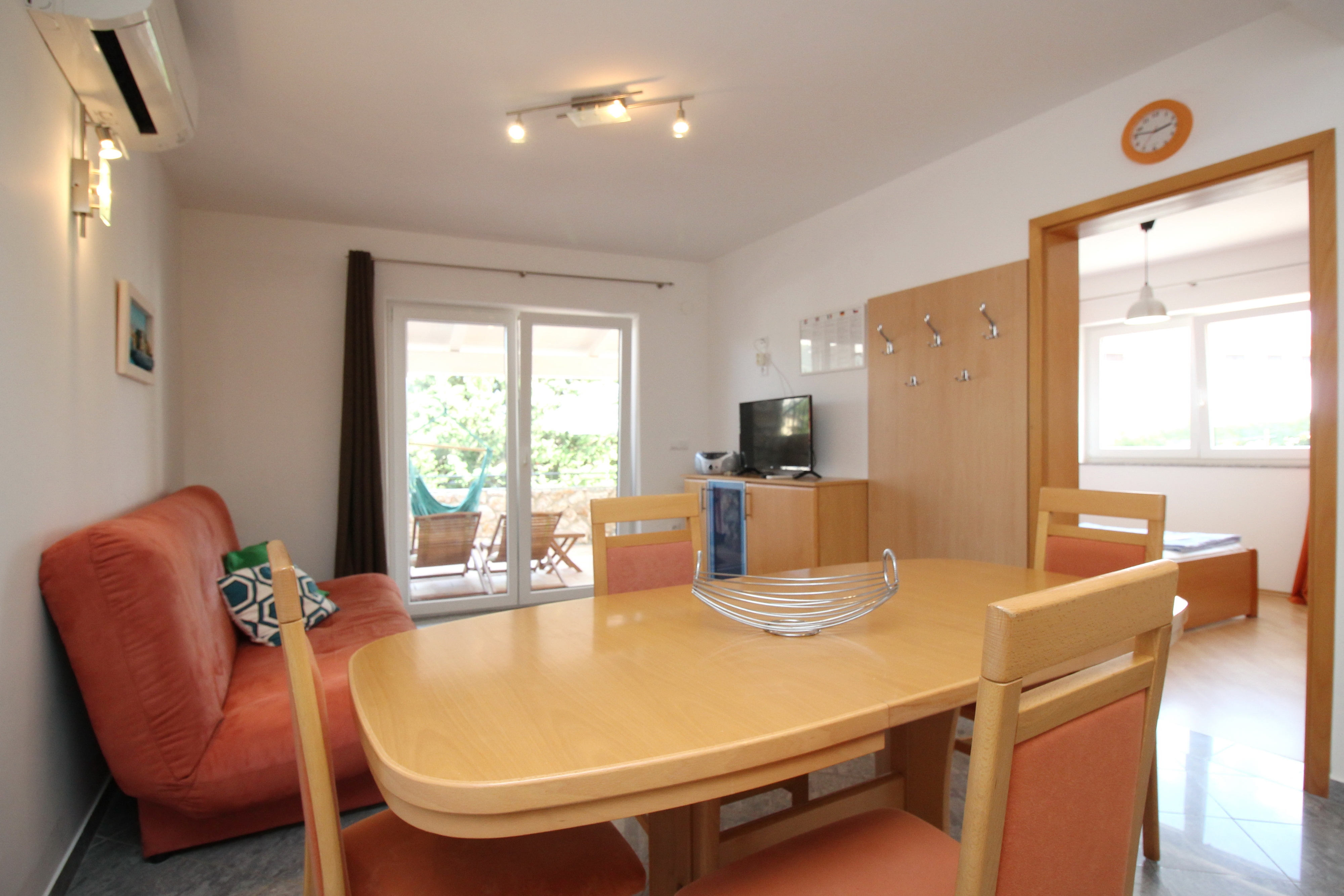 Two bedroom apartment with terrace Baška (Krk) (A-18794-e) Two bedroom apartment with terrace Baška (Krk) (A-18794-e)