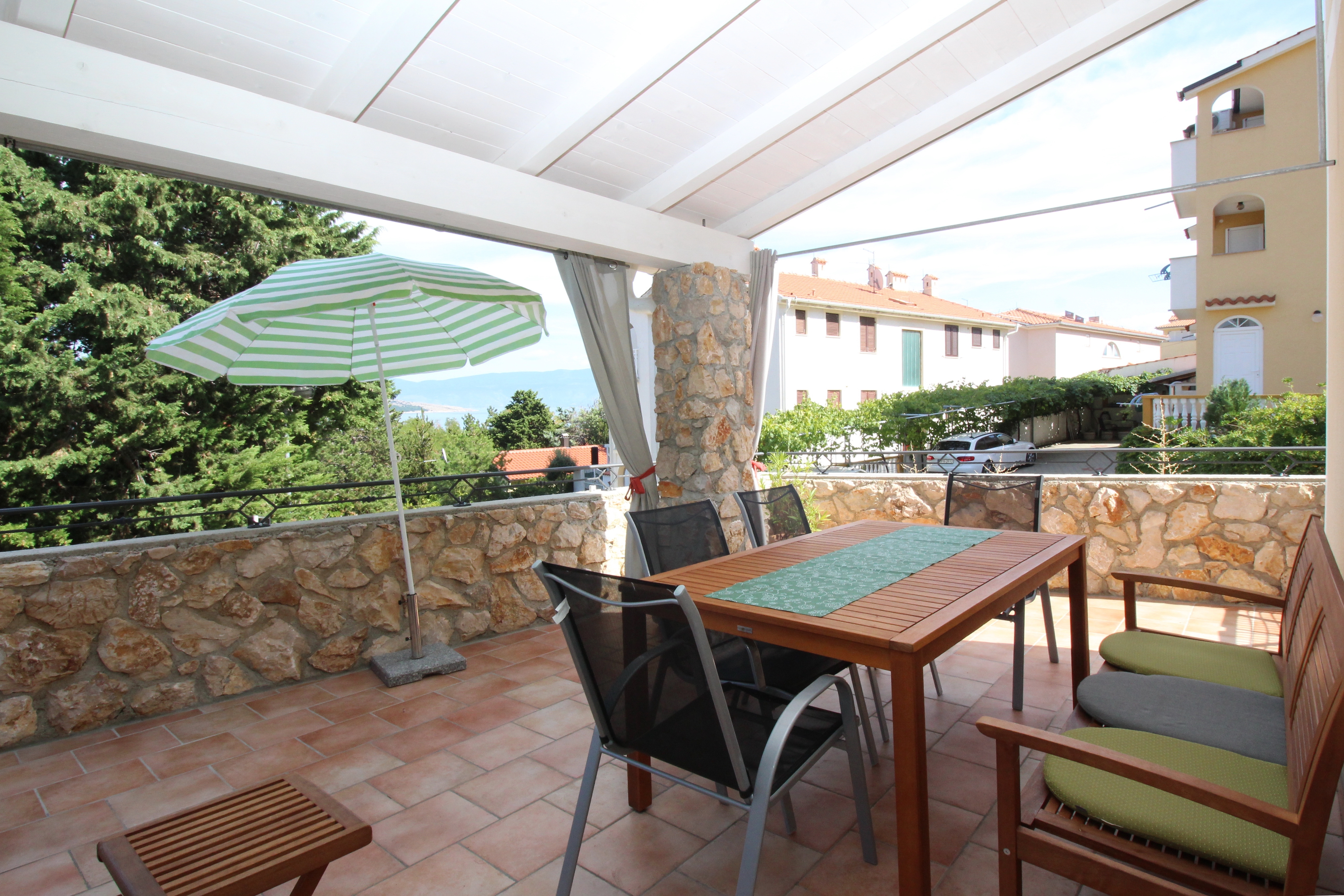 Two bedroom apartment with terrace Baška, Krk  A-e