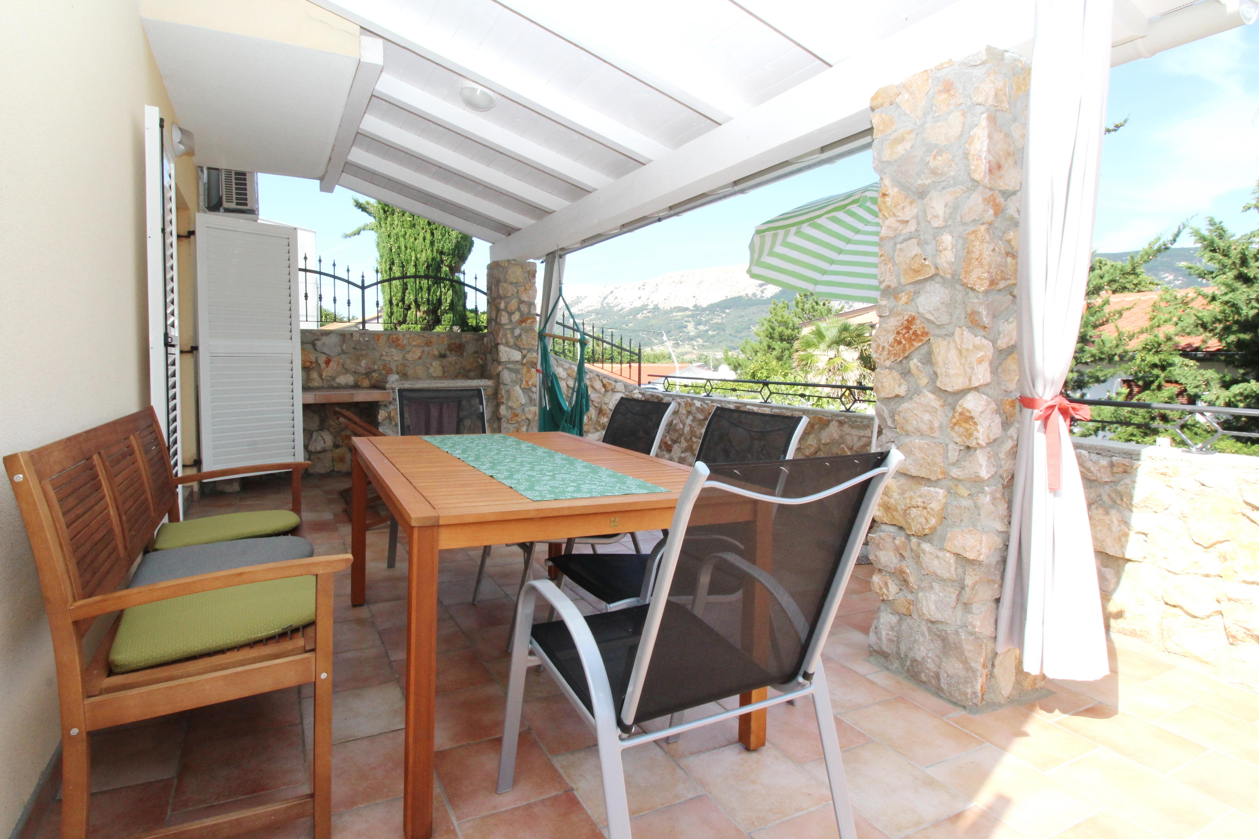 Two bedroom apartment with terrace Baška, Krk  A-e