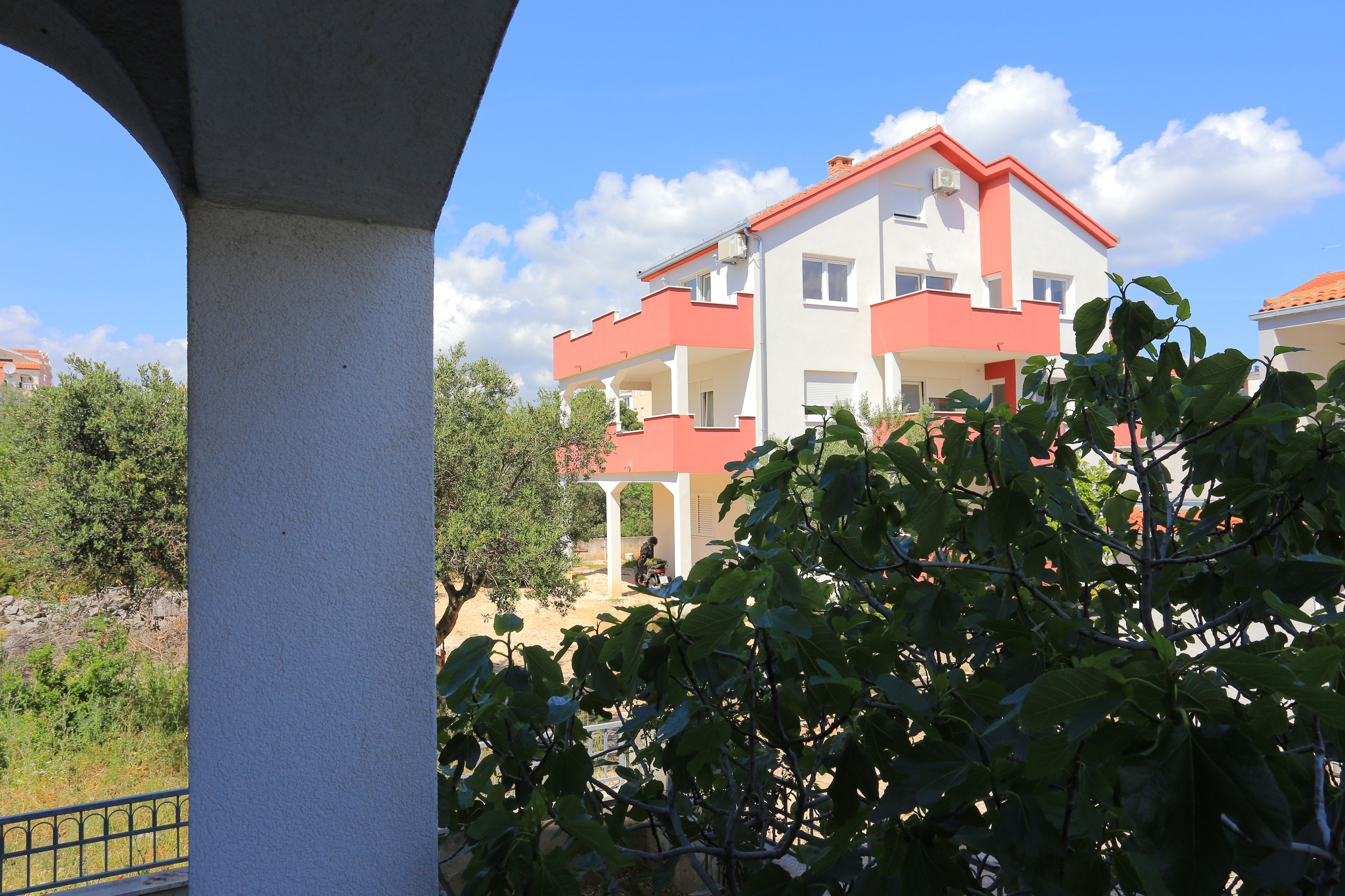 One bedroom apartment with terrace Bušinci, Čiovo  A-c