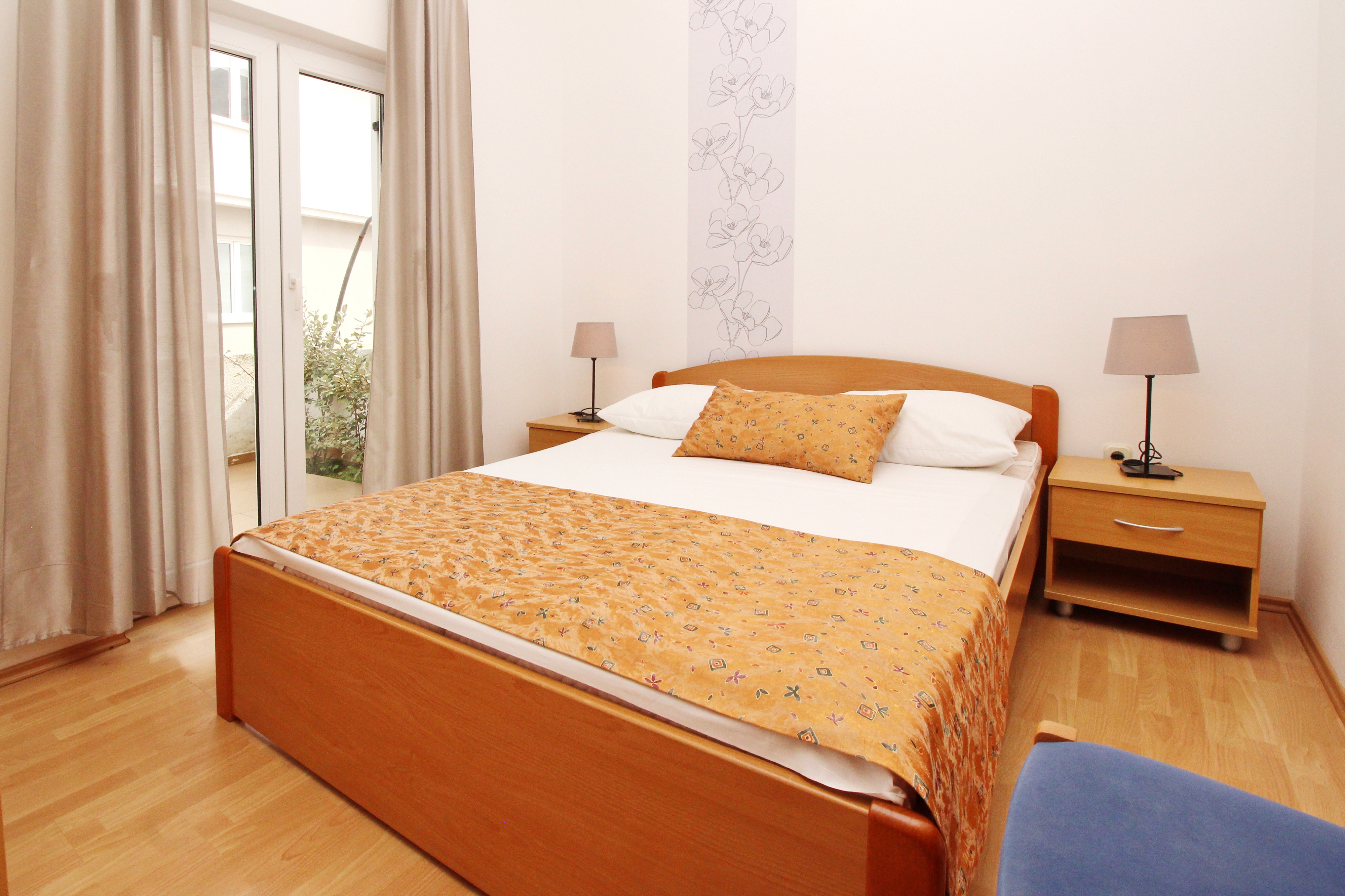 Three bedroom apartment with terrace Baška, Krk  A-c