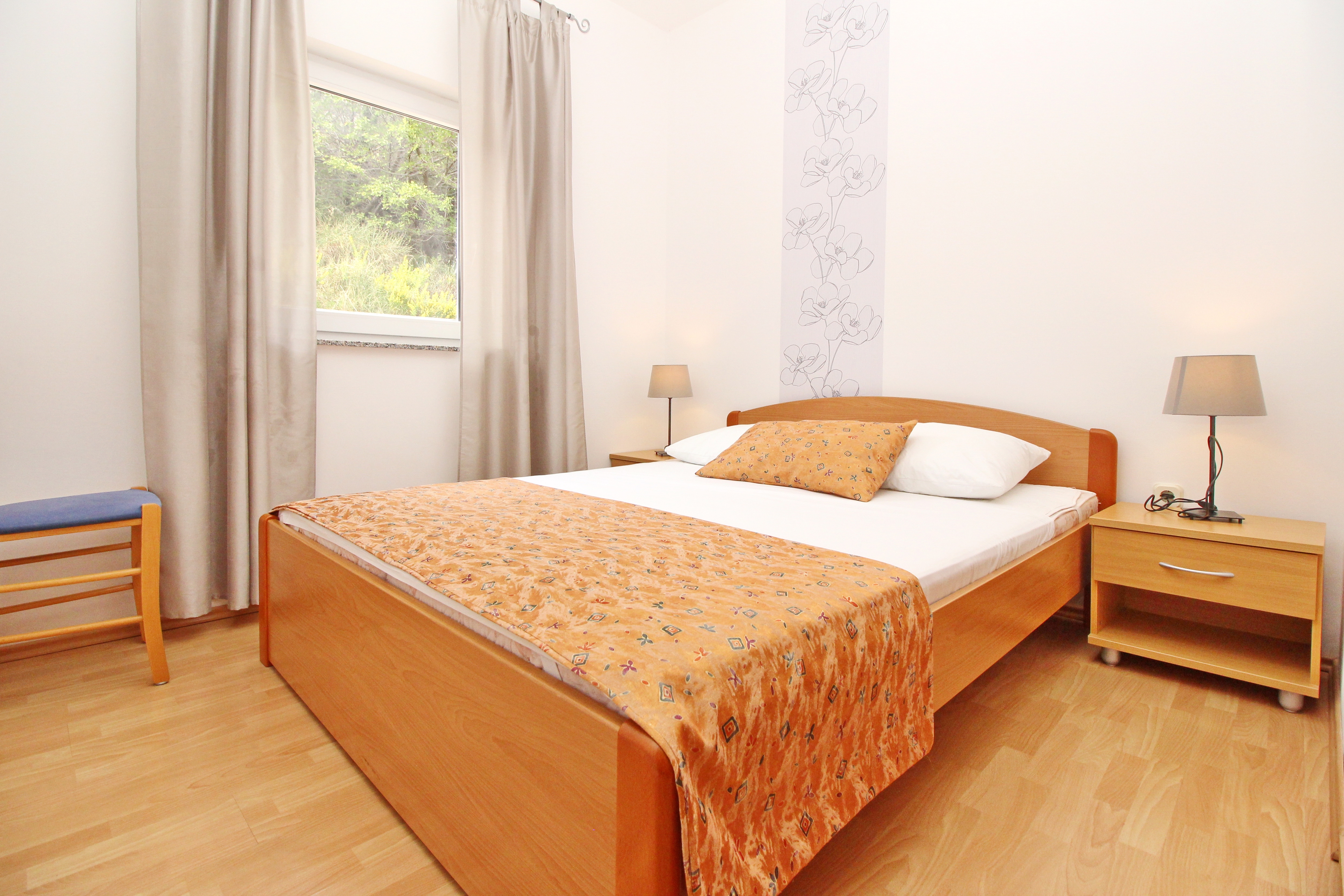 Three bedroom apartment with terrace Baška, Krk  A-c
