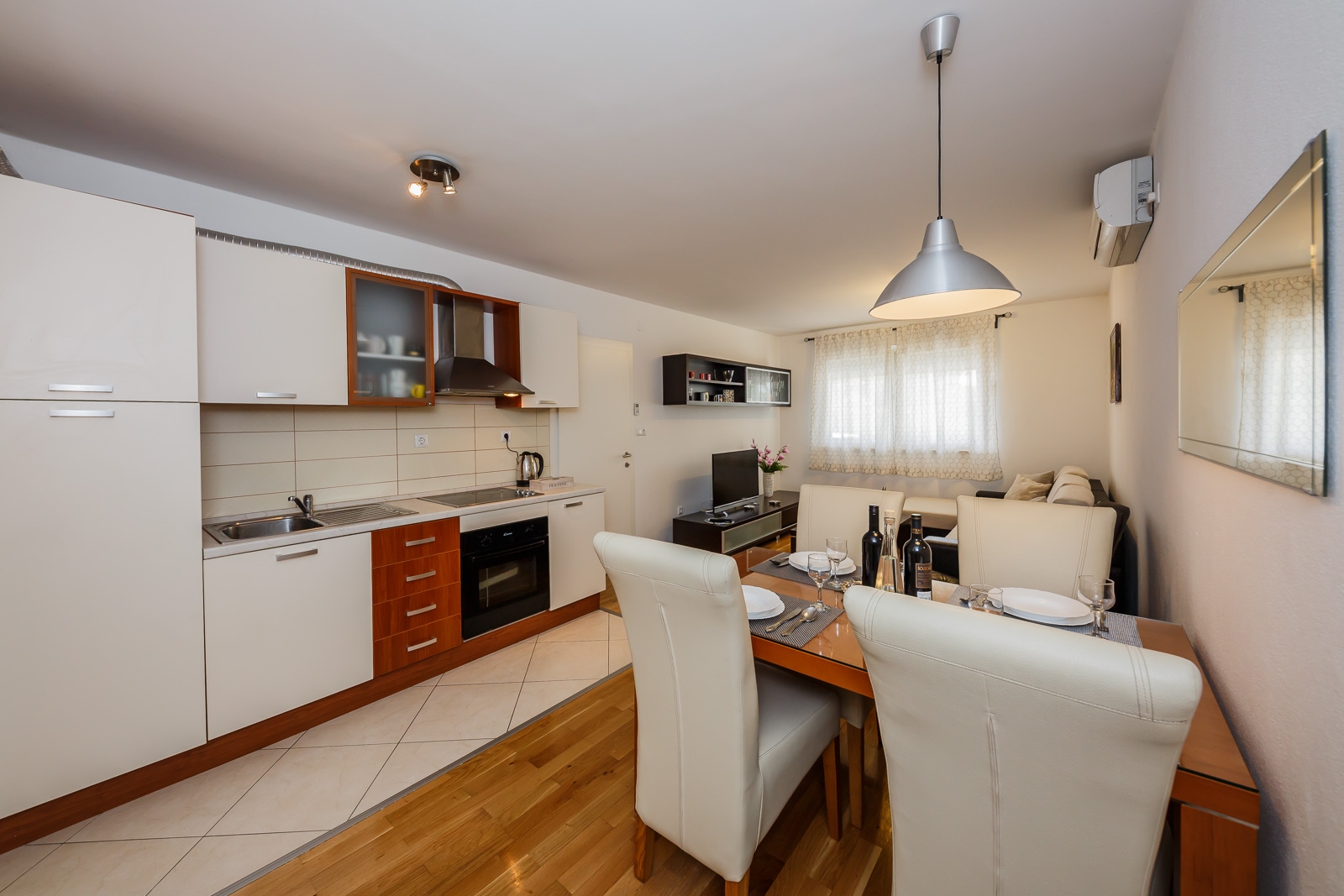 Two bedroom apartment with air-conditioning Kaštel Stari, Kaštela  A-a