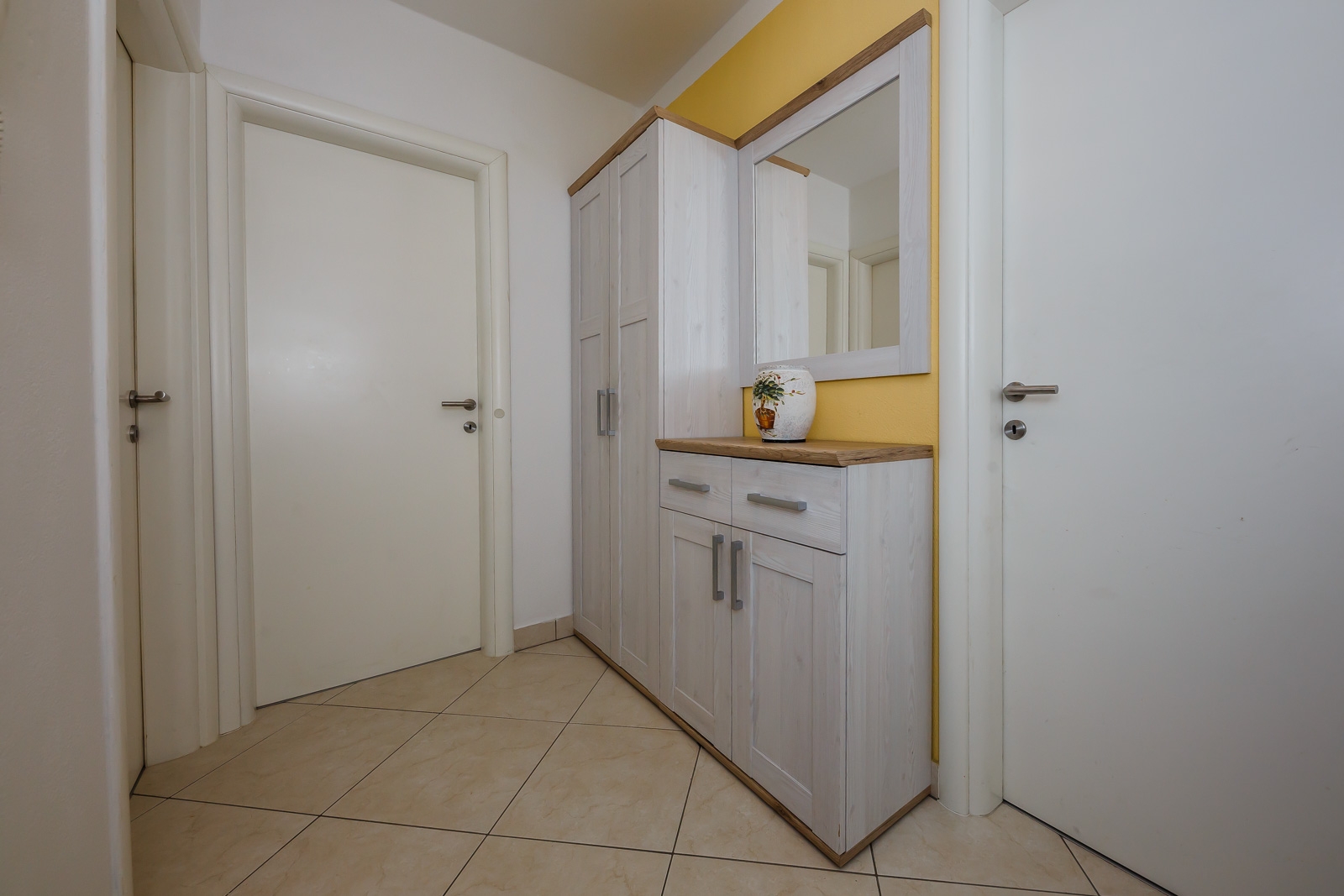 Two bedroom apartment with air-conditioning Kaštel Stari, Kaštela  A-a